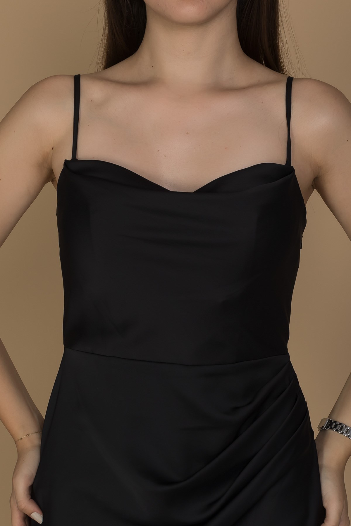 3060 KB İp Askılı Yanı Drape Önü Kapaklı Midiboy Kısa Elbise