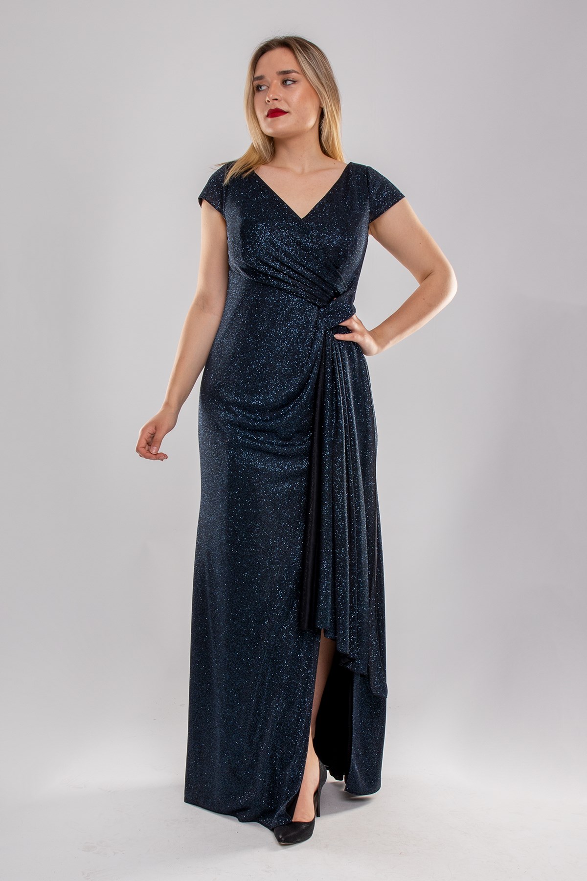 3104 Battal Beden Simli Önü Geçmeli Derin Vyaka Kısa Kol Uzun Elbise