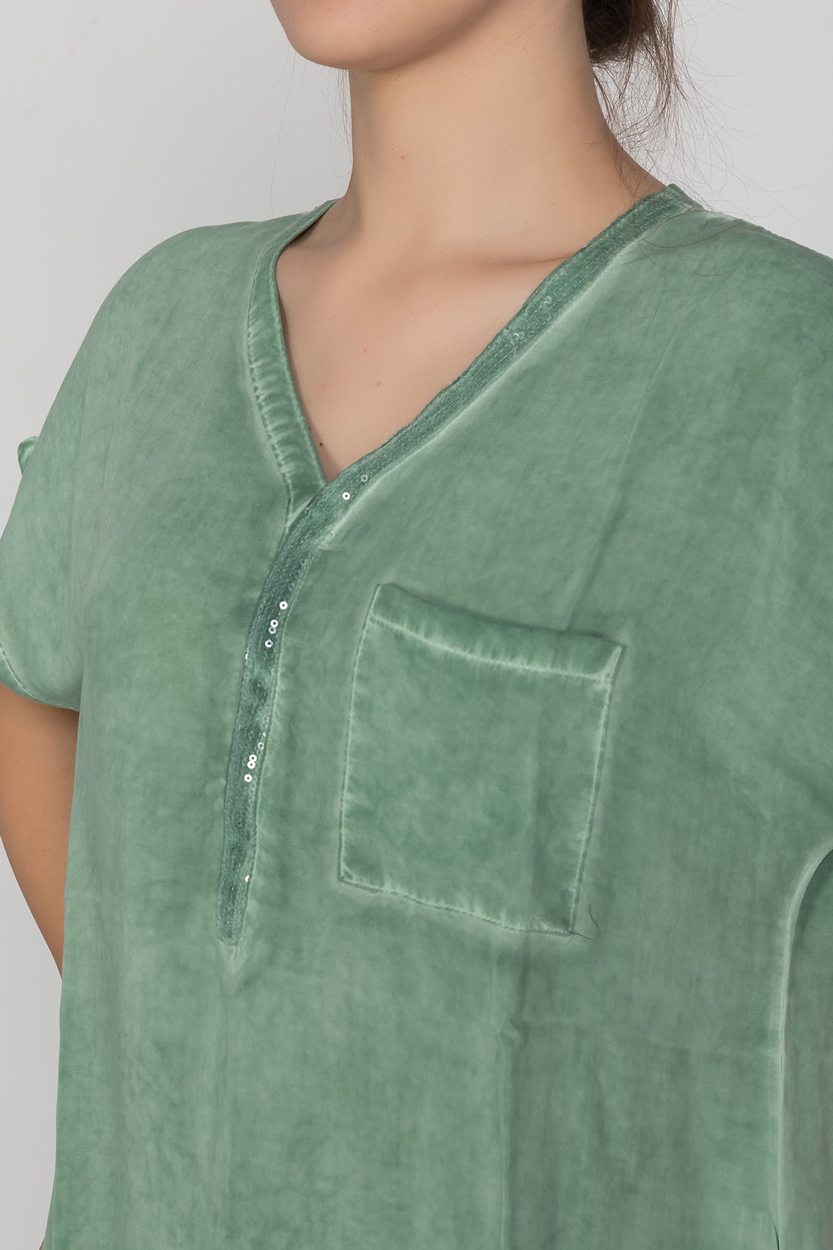 314 KB Yaka Pullu Yakma Keten Kısa Kol Bluz