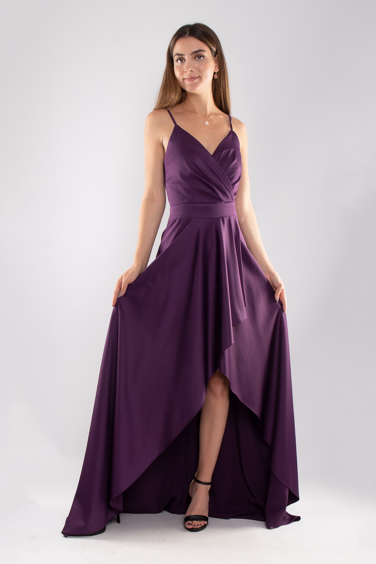 320 Önü Drapeli Asimetrik Kesim İp Askı İpek Saten Uzun Abiye