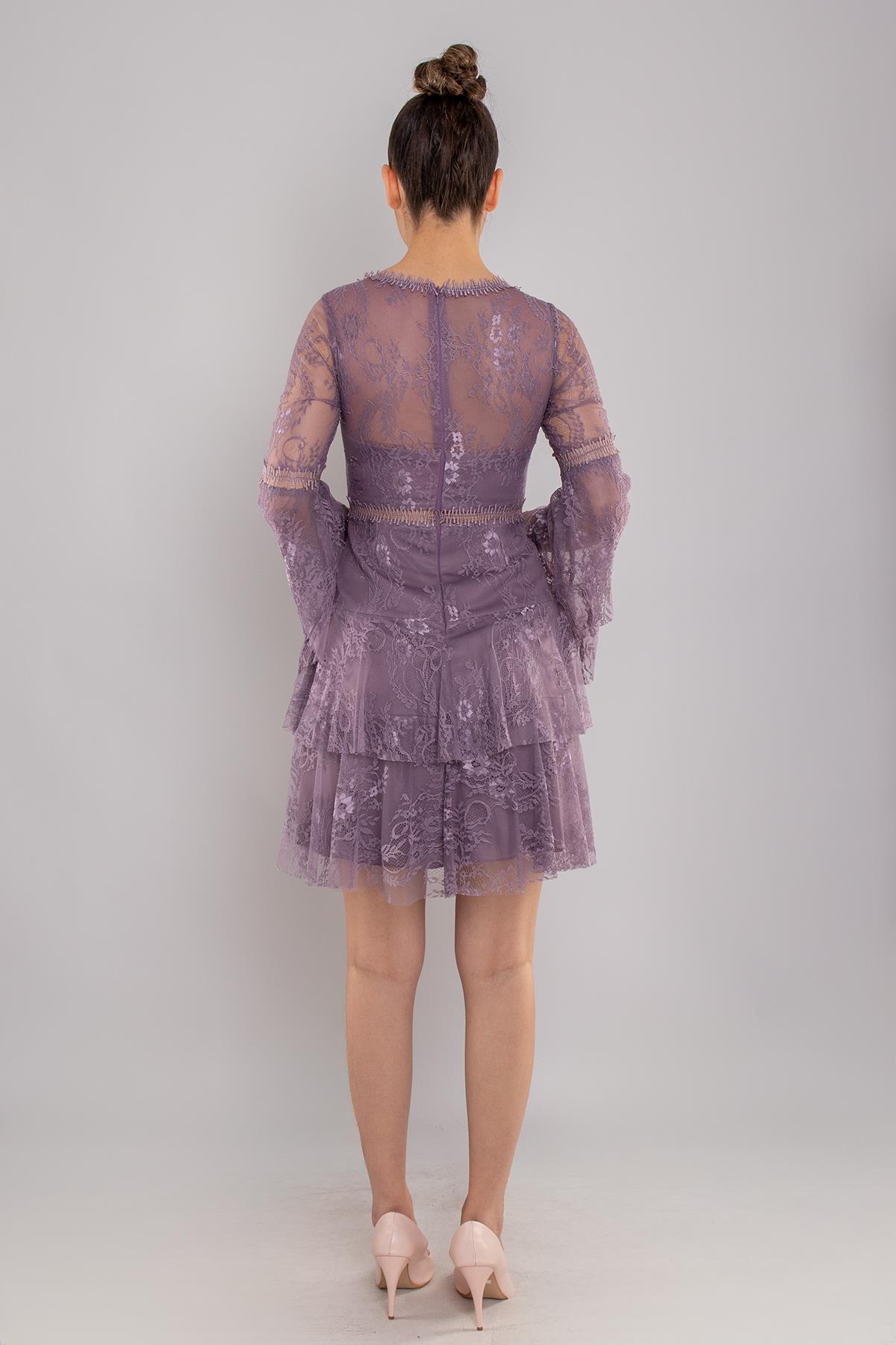 331 Kolları Valonlu Eteği Katlı Kısa Dantel Elbise