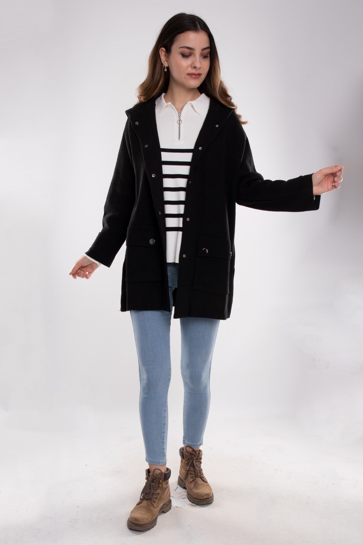 34244 Kapüşonlu Cepli Gold Düğme Yünlü Kadın Triko Ceket