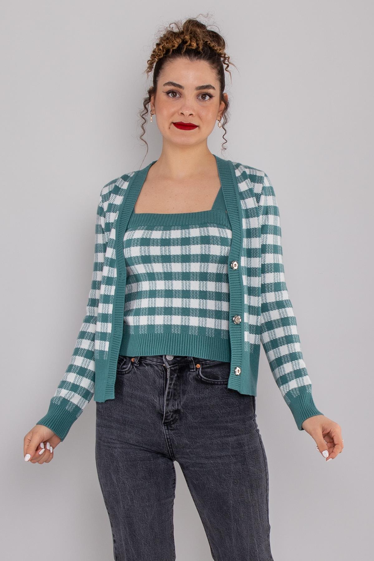 34447 Kare Desen Bluz Hırka Triko Takım