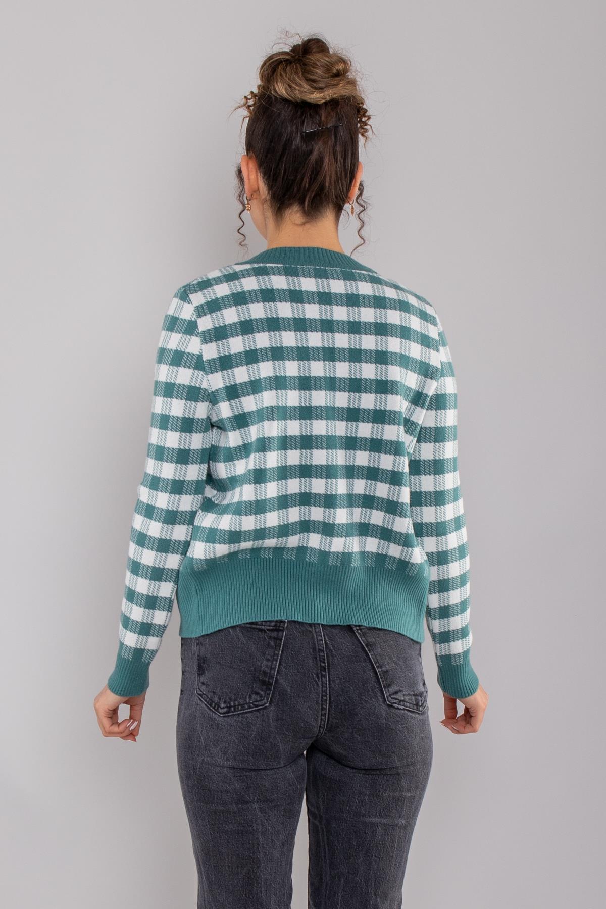 34447 Kare Desen Bluz Hırka Triko Takım