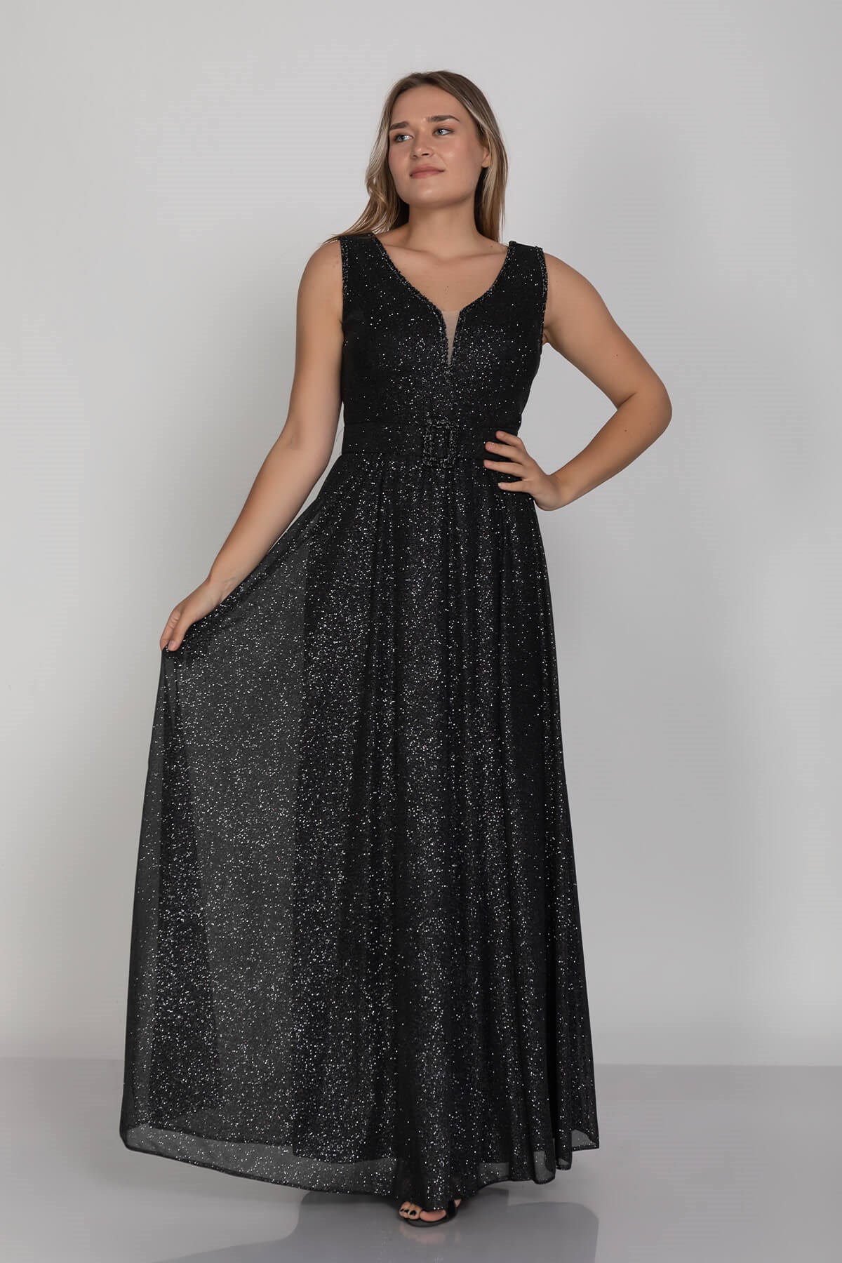 3494 Büyük Beden Kendinden Kemerli Patı Taşlı Sim Kumaş Uzun Elbise