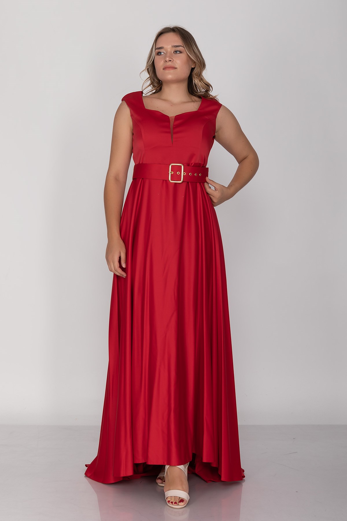 3502 Büyük Beden Sırtı İpli Beli Kemerli Saten Uzun Elbise