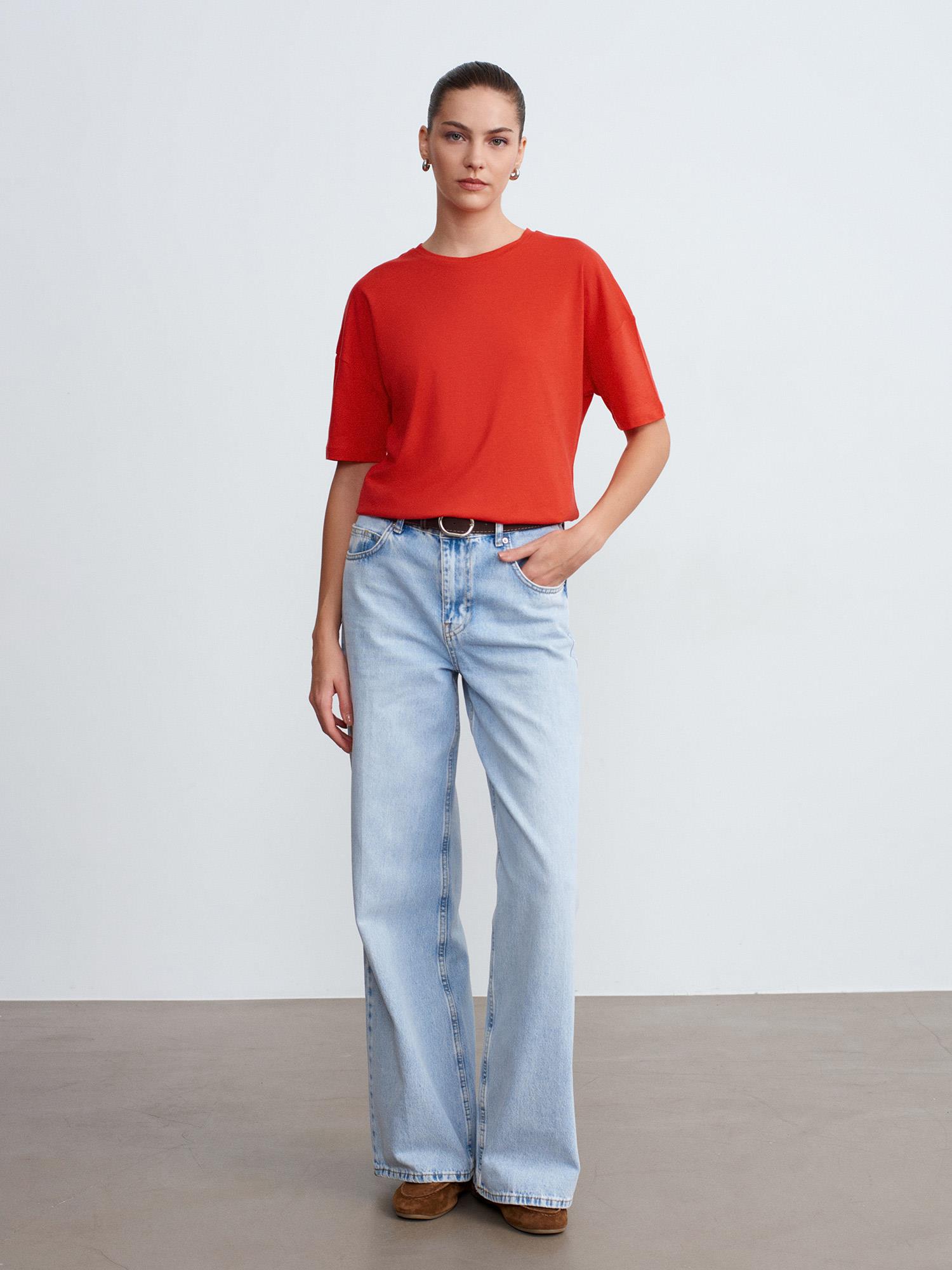 3683 Bisiklet Yaka Basic Pamuk Kadın Tshirt