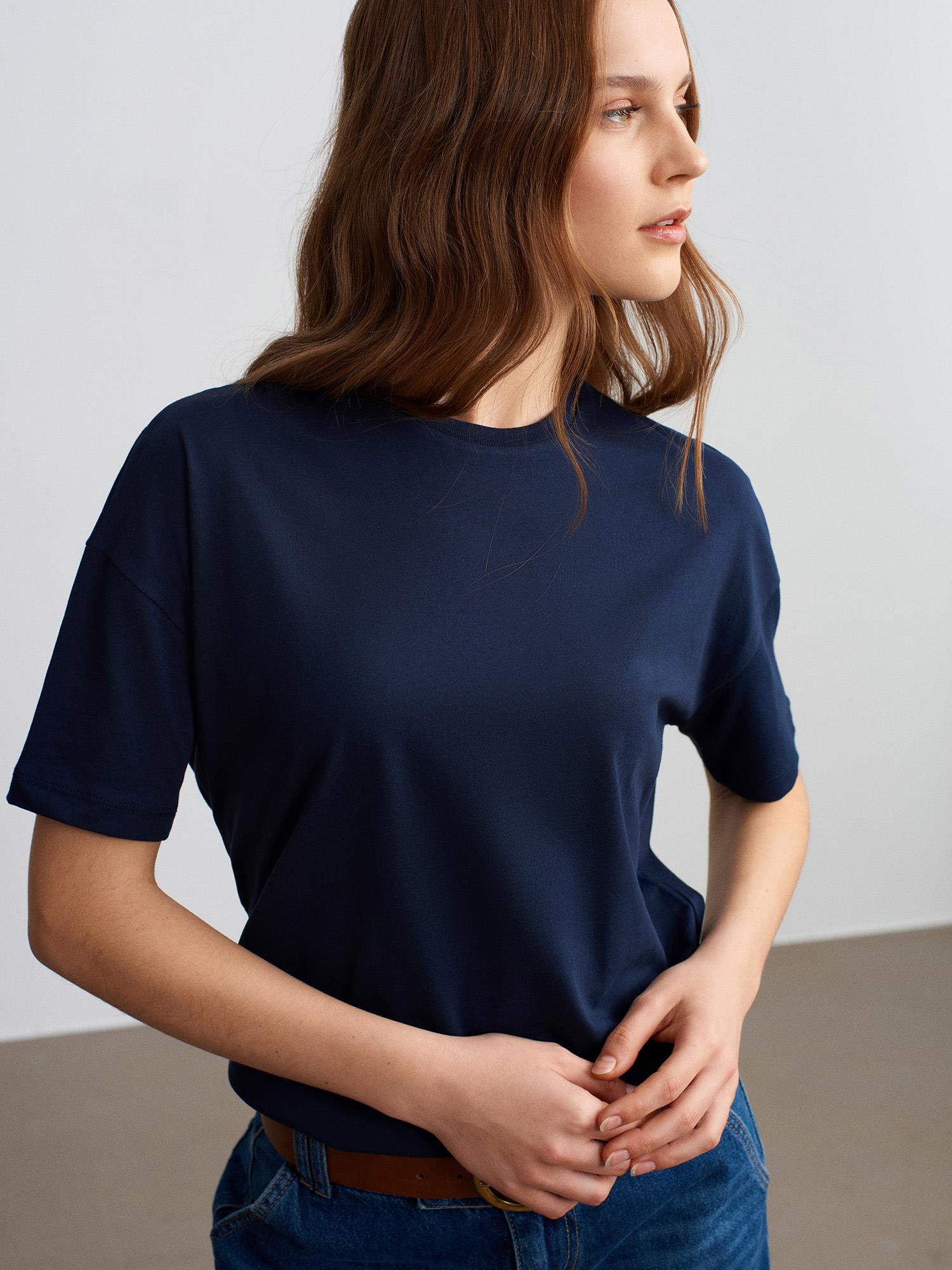 3683 Bisiklet Yaka Basic Pamuk Kadın Tshirt