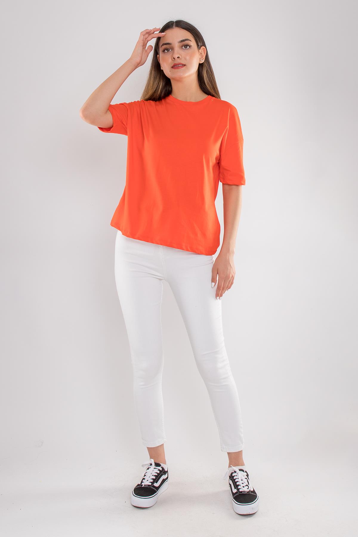 3683 Bisiklet Yaka Basic Pamuk Kadın Tshirt