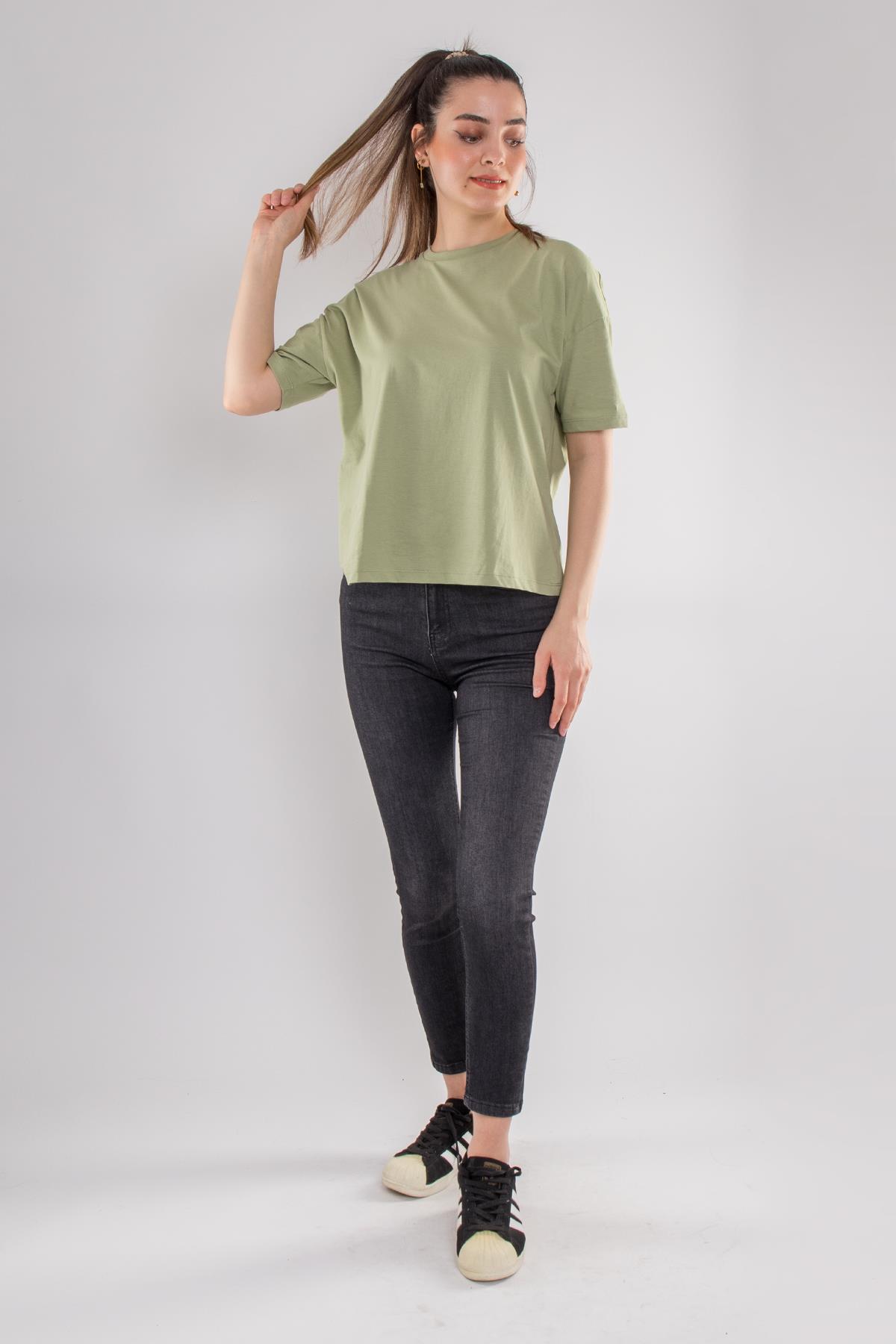 3683 Bisiklet Yaka Basic Pamuk Kadın Tshirt