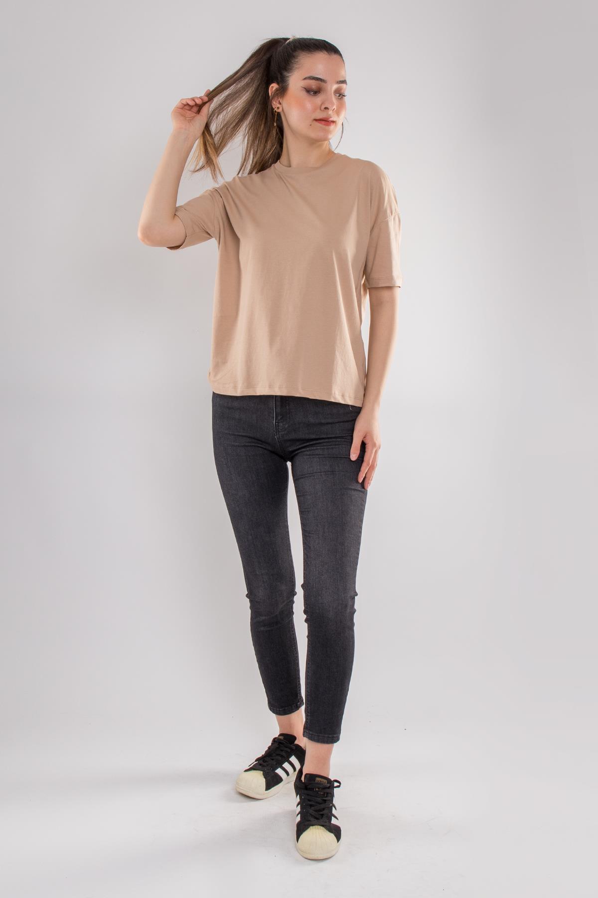 3683 Bisiklet Yaka Basic Pamuk Kadın Tshirt