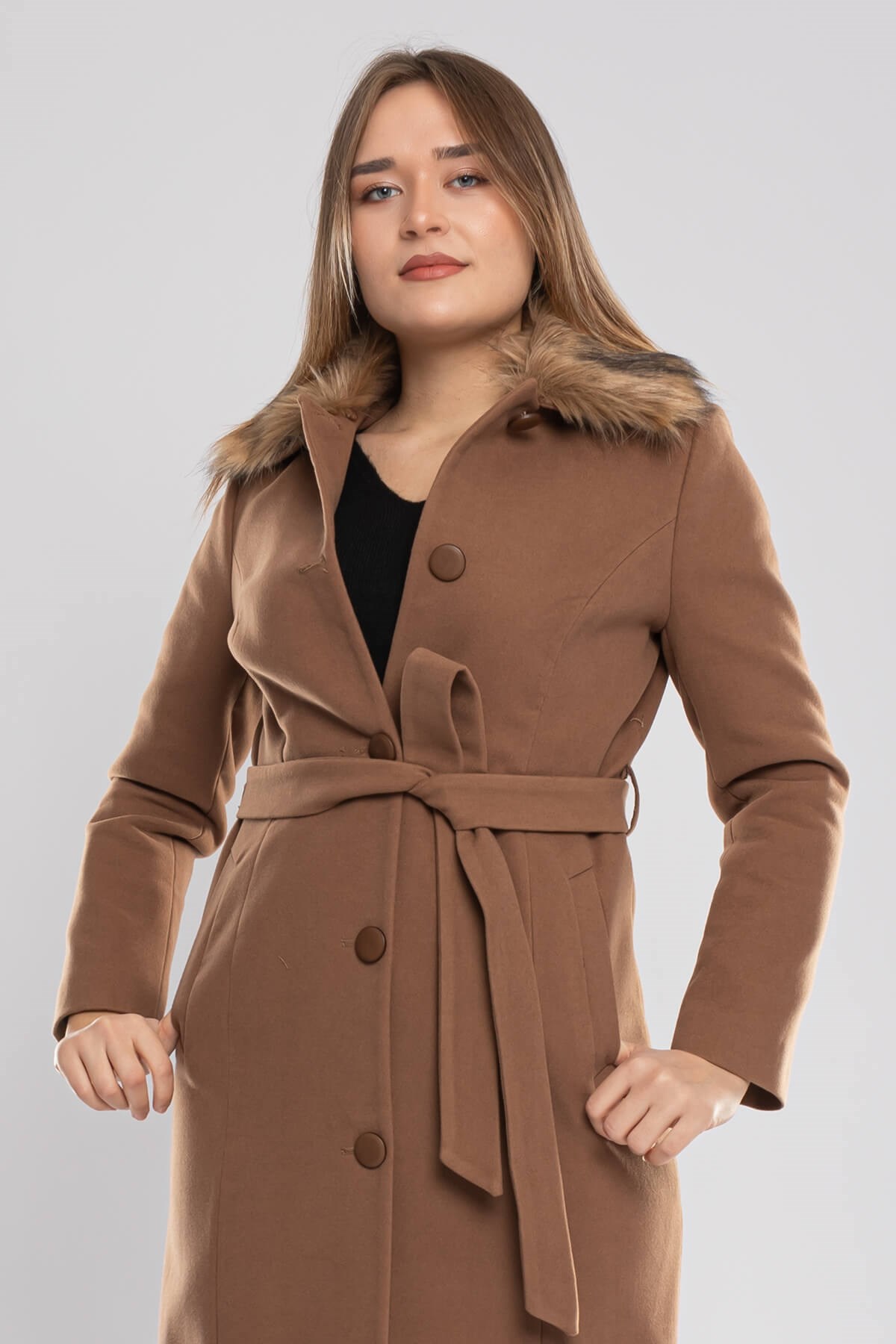 3741 Büyük Beden P.M Bebe Yaka Kürklü Düğmeli Kadın Kaban