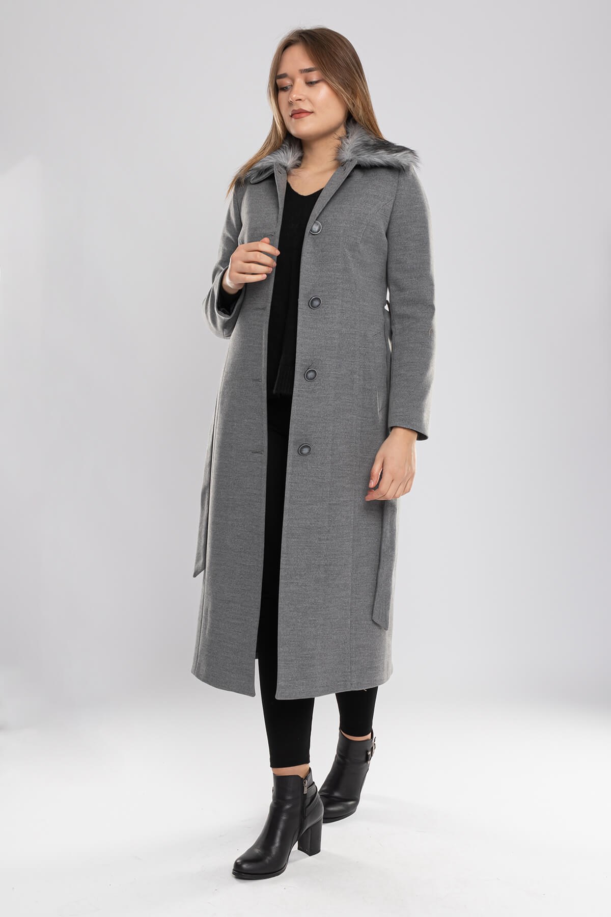 3741 Büyük Beden P.M Bebe Yaka Kürklü Düğmeli Kadın Kaban