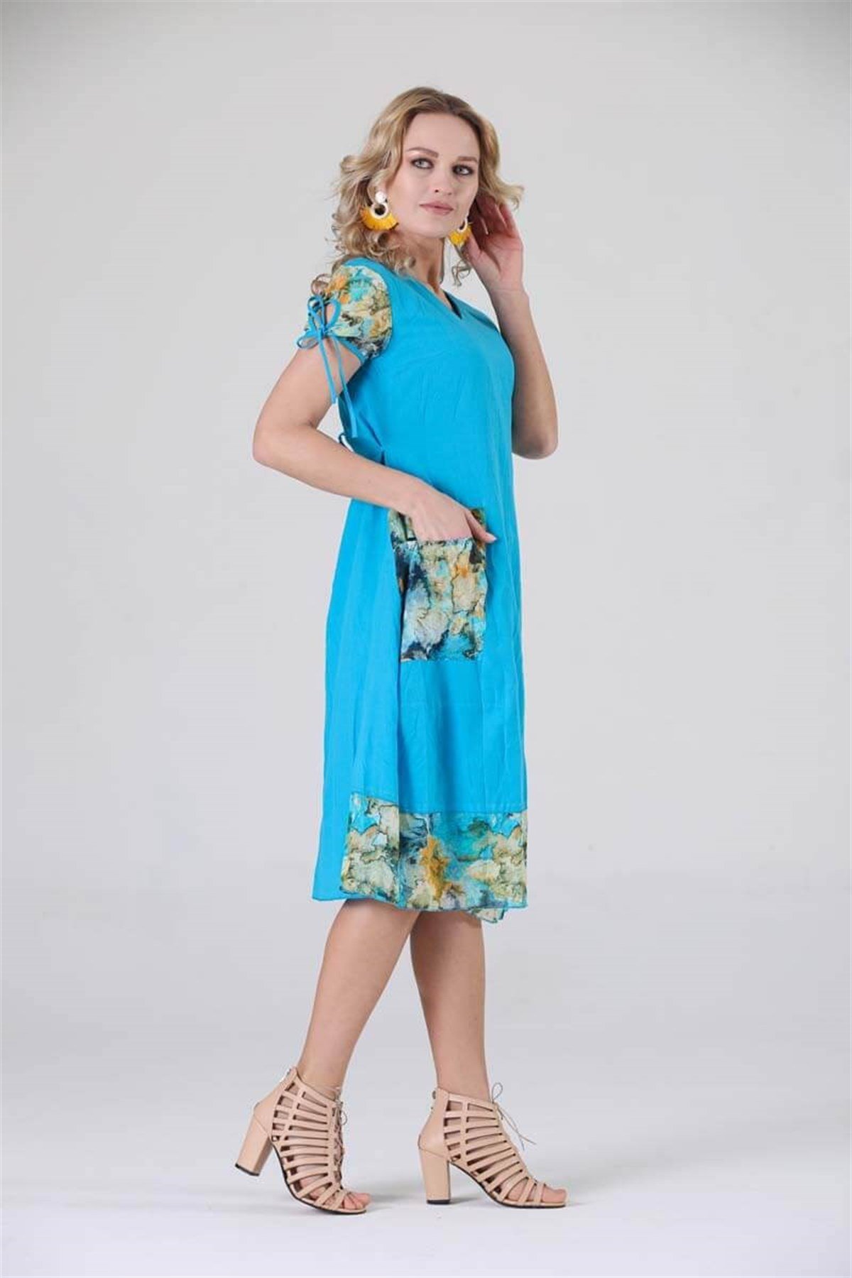 3796 BB Kısa Kollu Cep Yamalı Desenli Pamuklu Otantik Elbise