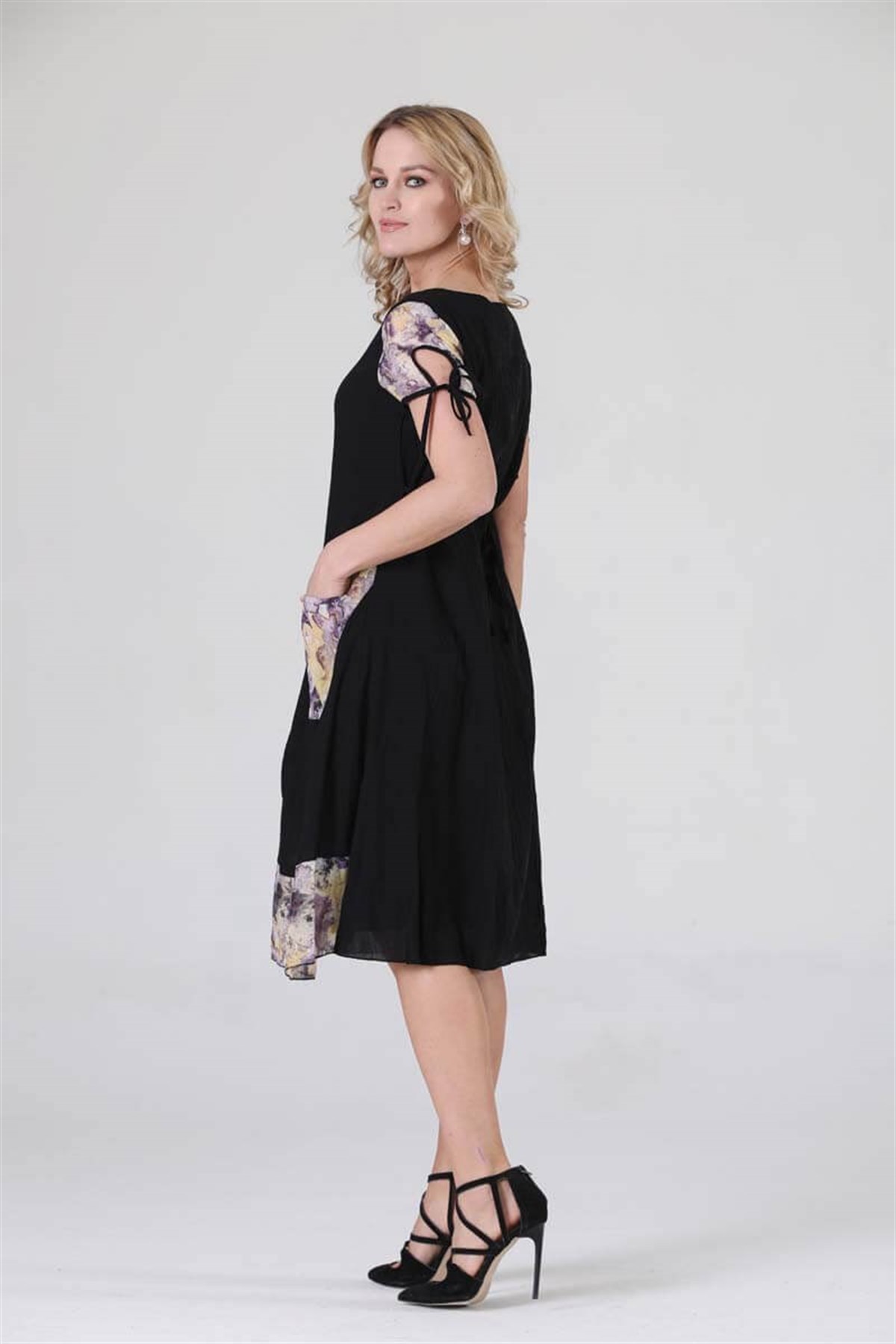 3796 BB Kısa Kollu Cep Yamalı Desenli Pamuklu Otantik Elbise