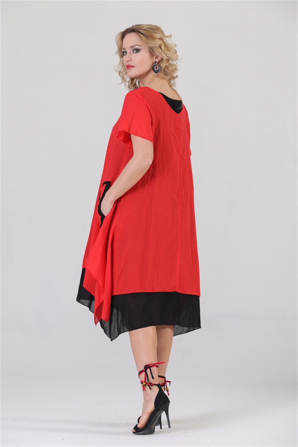 3815 BB Kanaviçe İşli Eteği KatKat Kısa Kol Pamuk Otantik Elbise