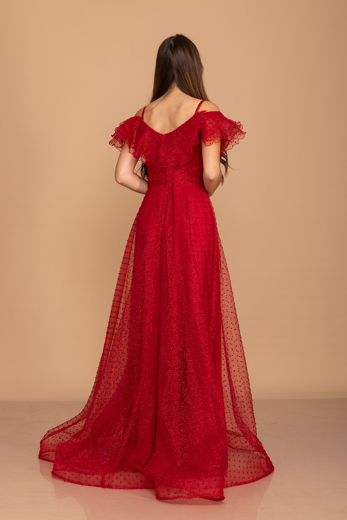 384 KB Yırtmaçlı İspanyol Yaka Simli Puntolu Uzun Tül Elbise