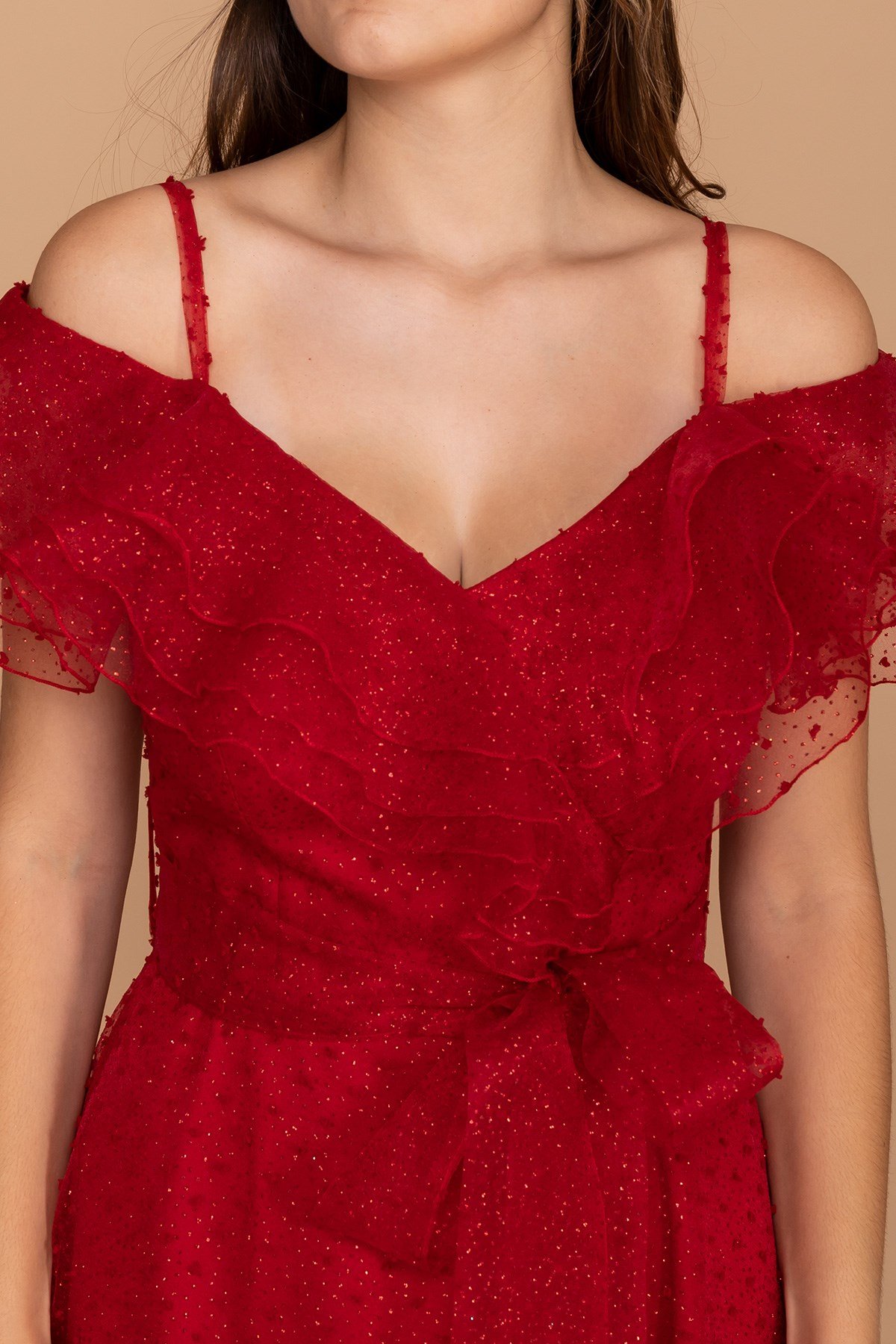 384 KB Yırtmaçlı İspanyol Yaka Simli Puntolu Uzun Tül Elbise