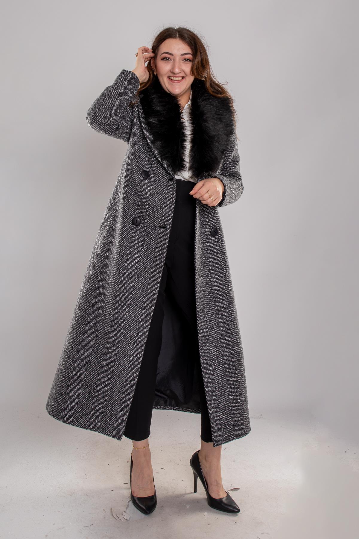 3937 Büyük Beden Oscar Kırçıllı Kruvaze Yaka Kürklü Uzun Kaşe Pardesü