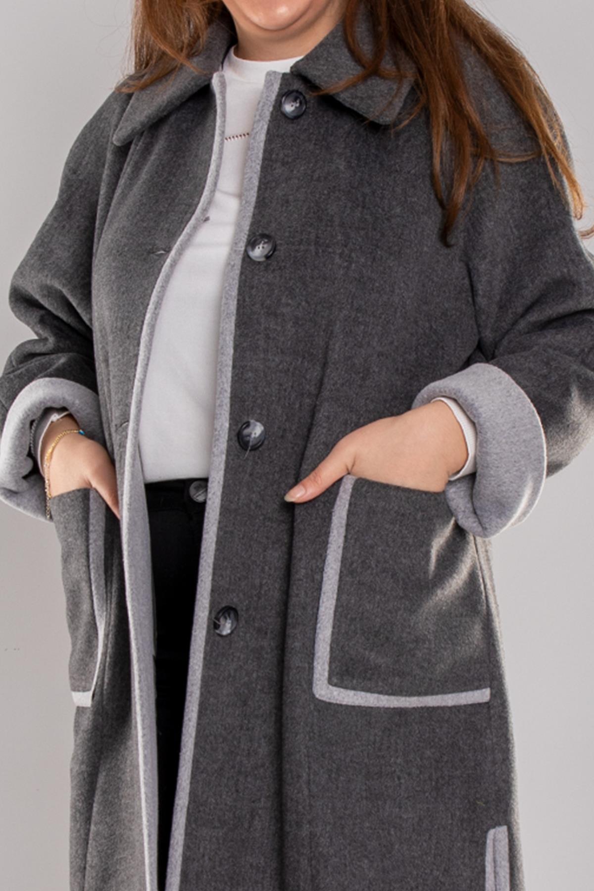 3947 Büyük Beden Kasha Eteği Yırtmaçlı İki Renkli Düğme Detay Kaşe Kaban