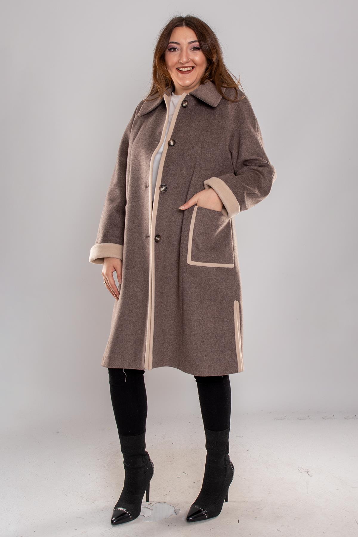 3947 Büyük Beden Kasha Eteği Yırtmaçlı İki Renkli Düğme Detay Kaşe Kaban