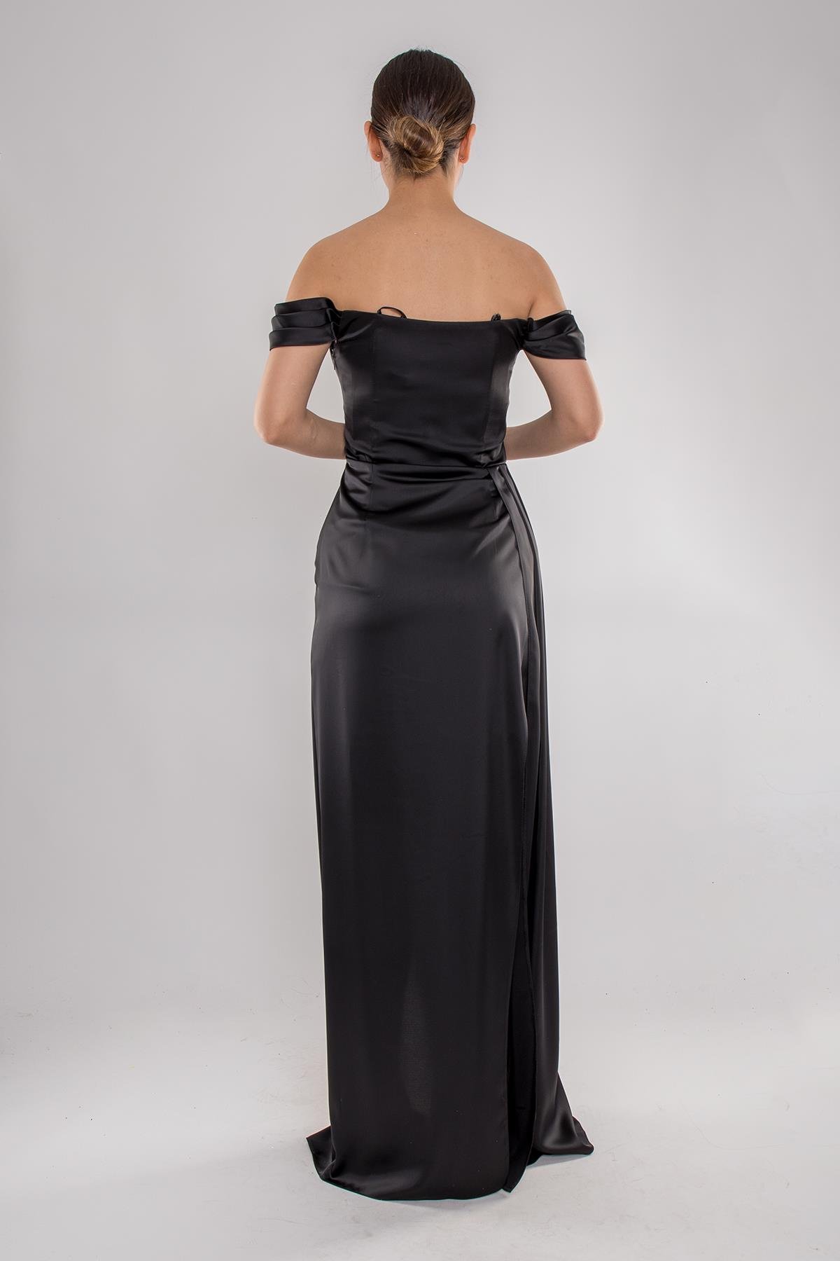 4111 Kare Yaka Mendil Kol Yırtmaçlı Saten Uzun Elbise