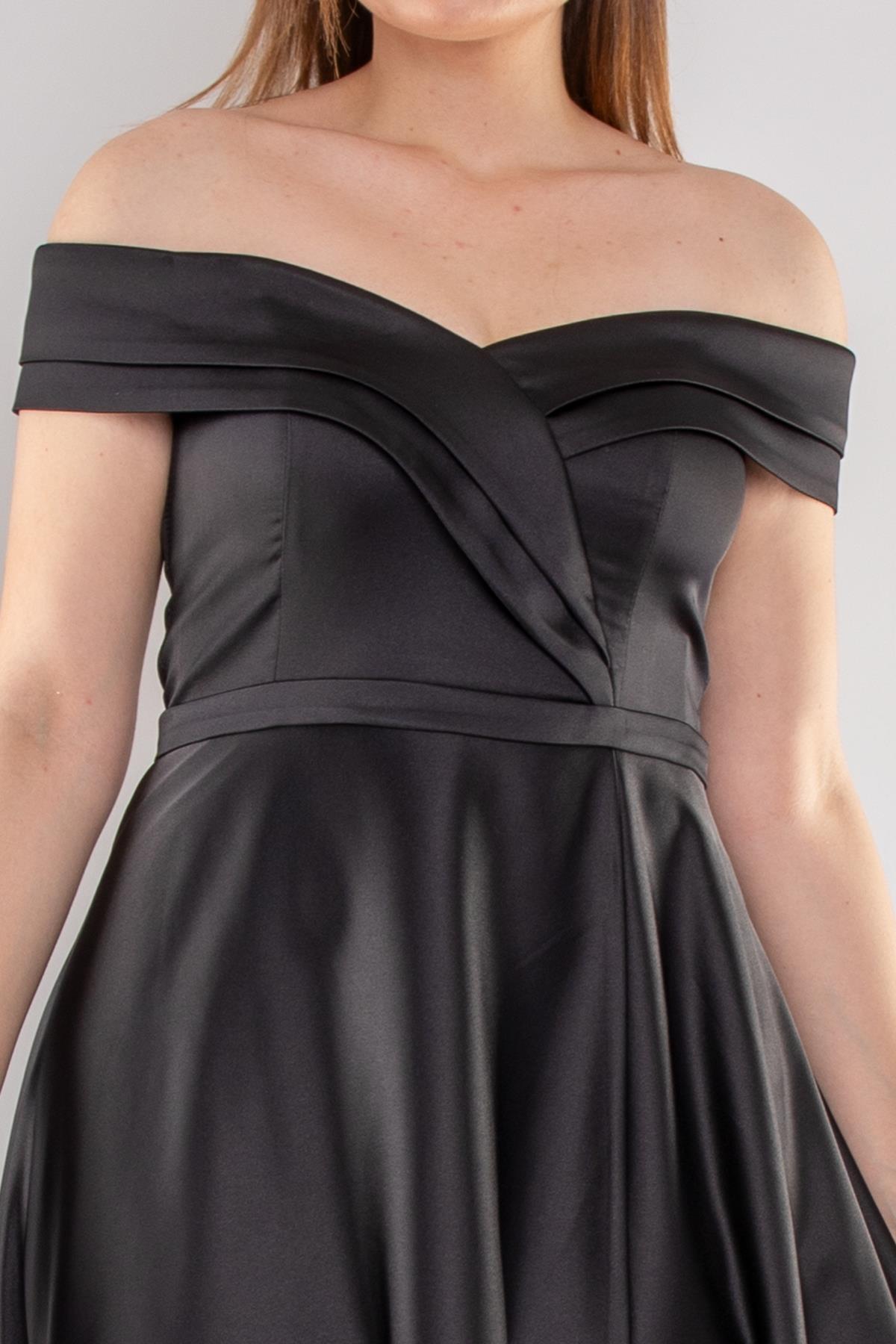 4667-1 Büyük Beden Madonna Yaka Yırtmaçlı Uzun Saten Elbise