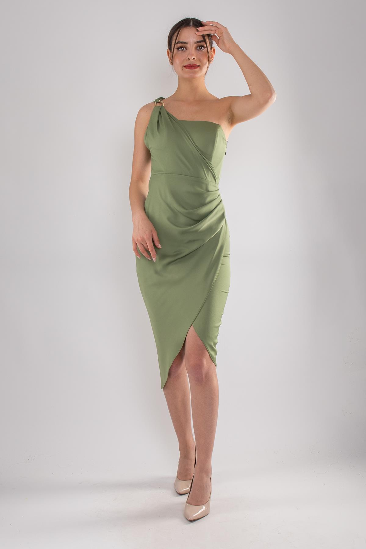 5011 Tek Omuz Tokalı Midiboy Saten Elbise