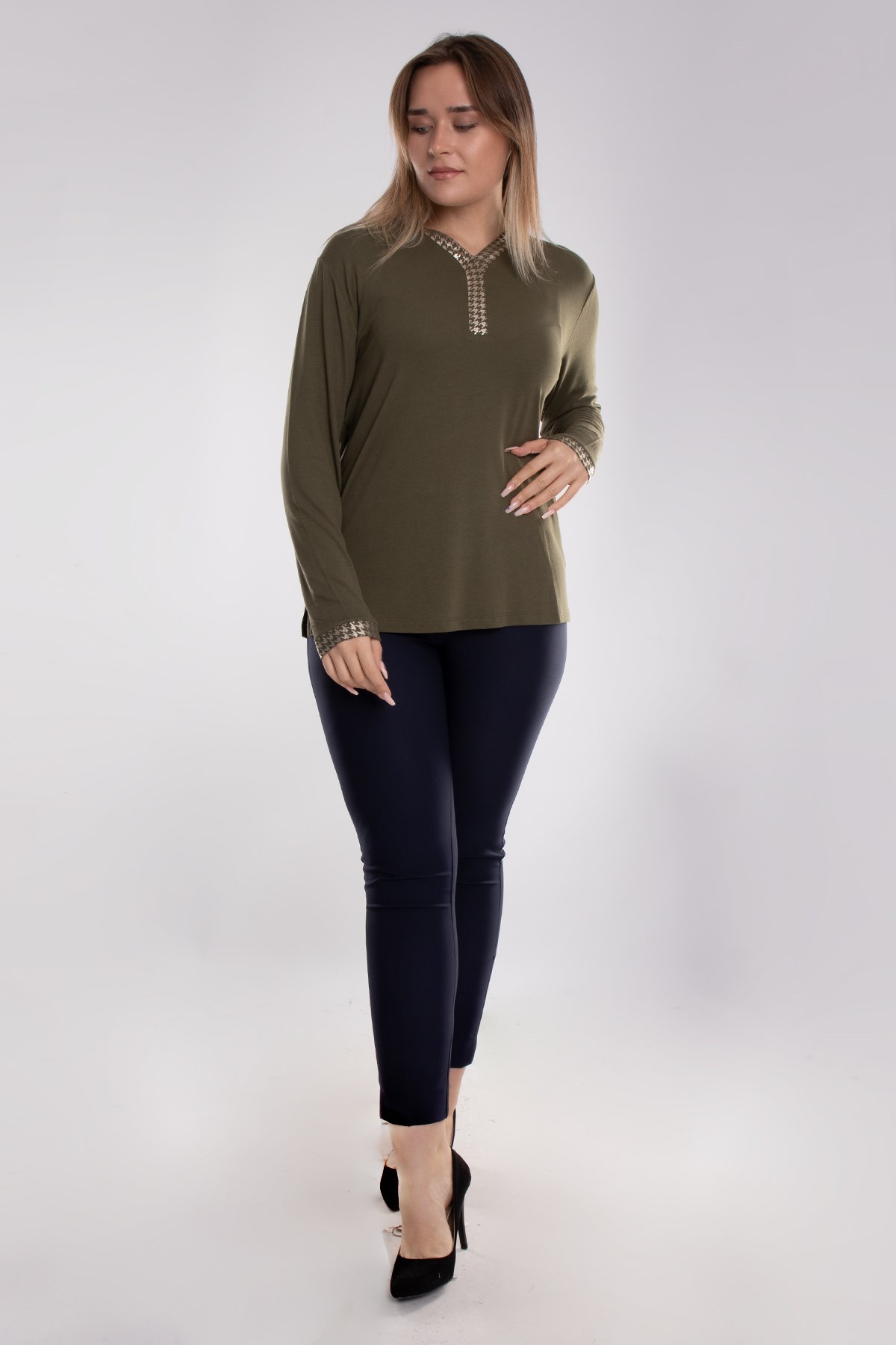 5020 Büyük Beden Vyaka Kazayağı Detay Viscon Kadın Bluz