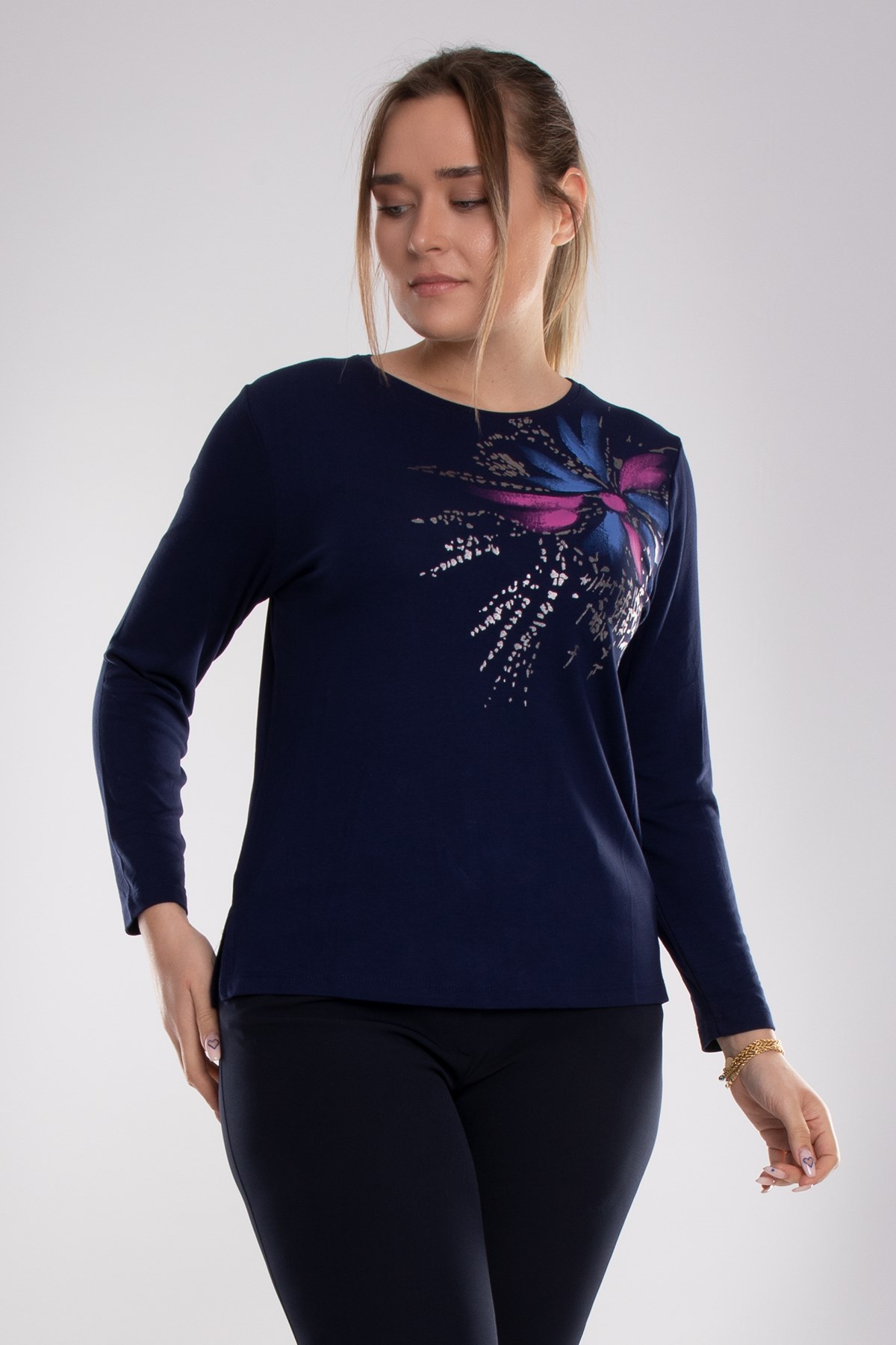 5030 Büyük Beden Yaldızlı Çiçek Baskılı Viscon Kadın Bluz