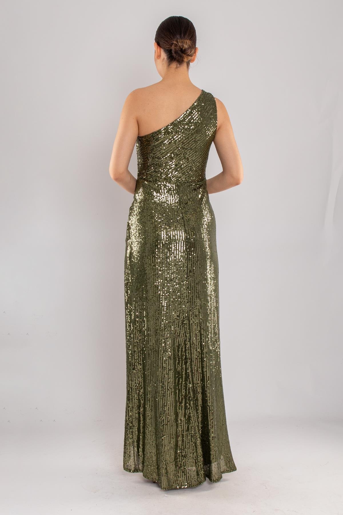 5037 Tek Omuz Drapeli Pulpayet Uzun Elbise