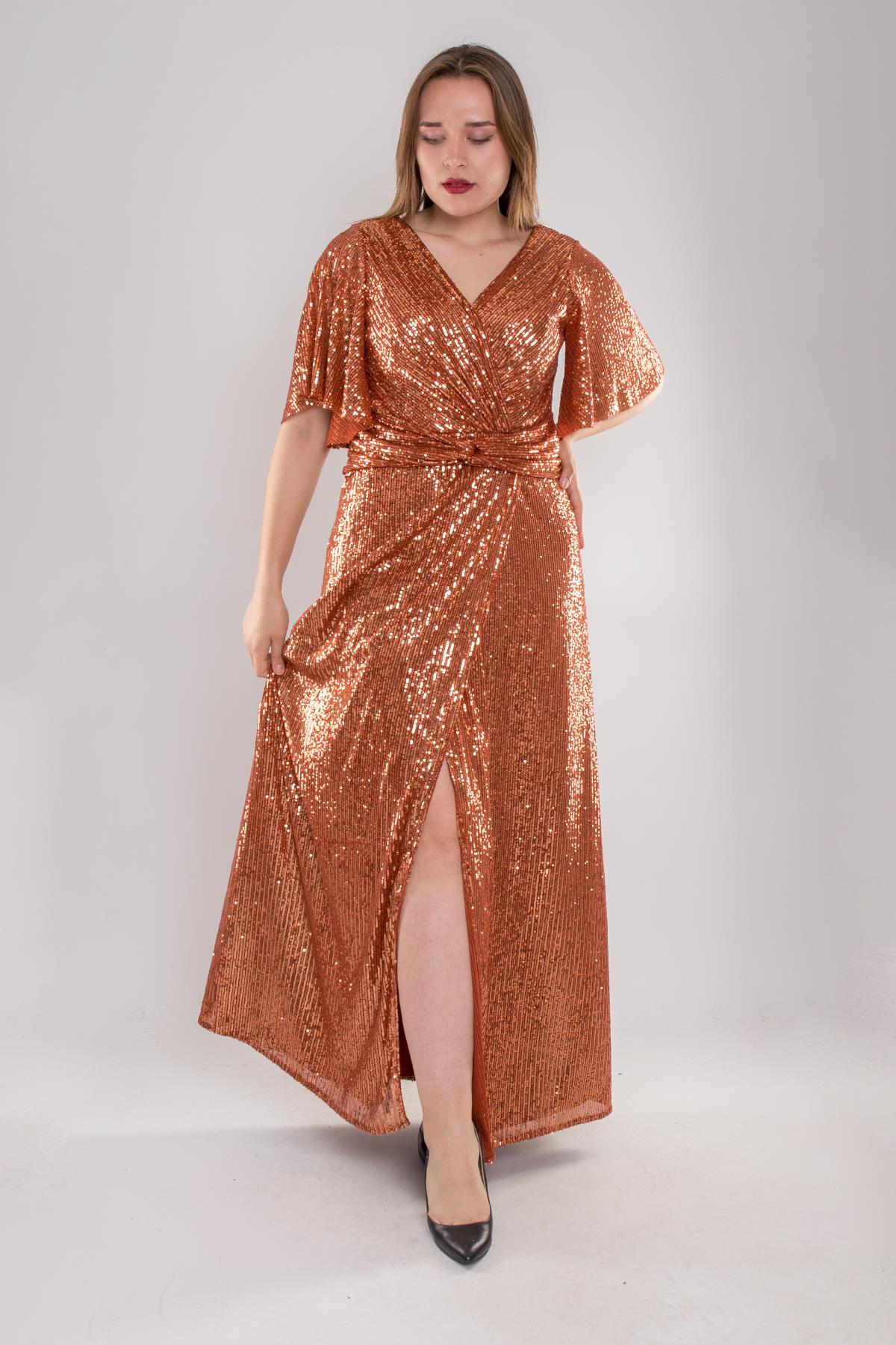 5041 Büyük Beden Derin V Yaka Pulpayet İşli Uzun Elbise