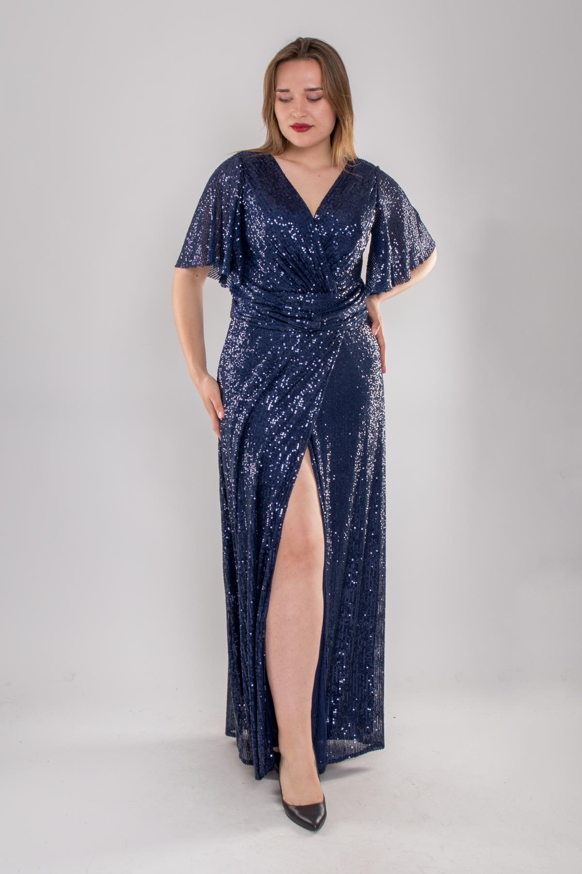 5041 Büyük Beden Derin V Yaka Pulpayet İşli Uzun Elbise