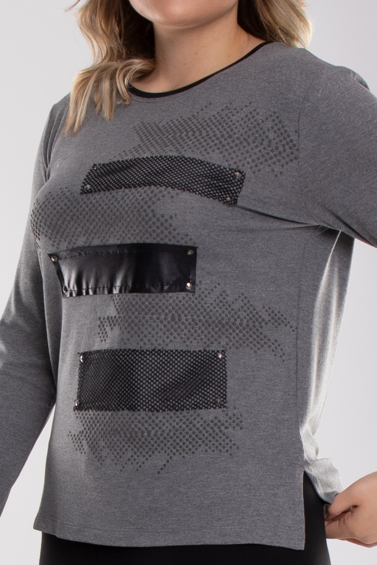 5042 Büyük Beden Zigzag File Detay Derili Viscon Kadın Bluz