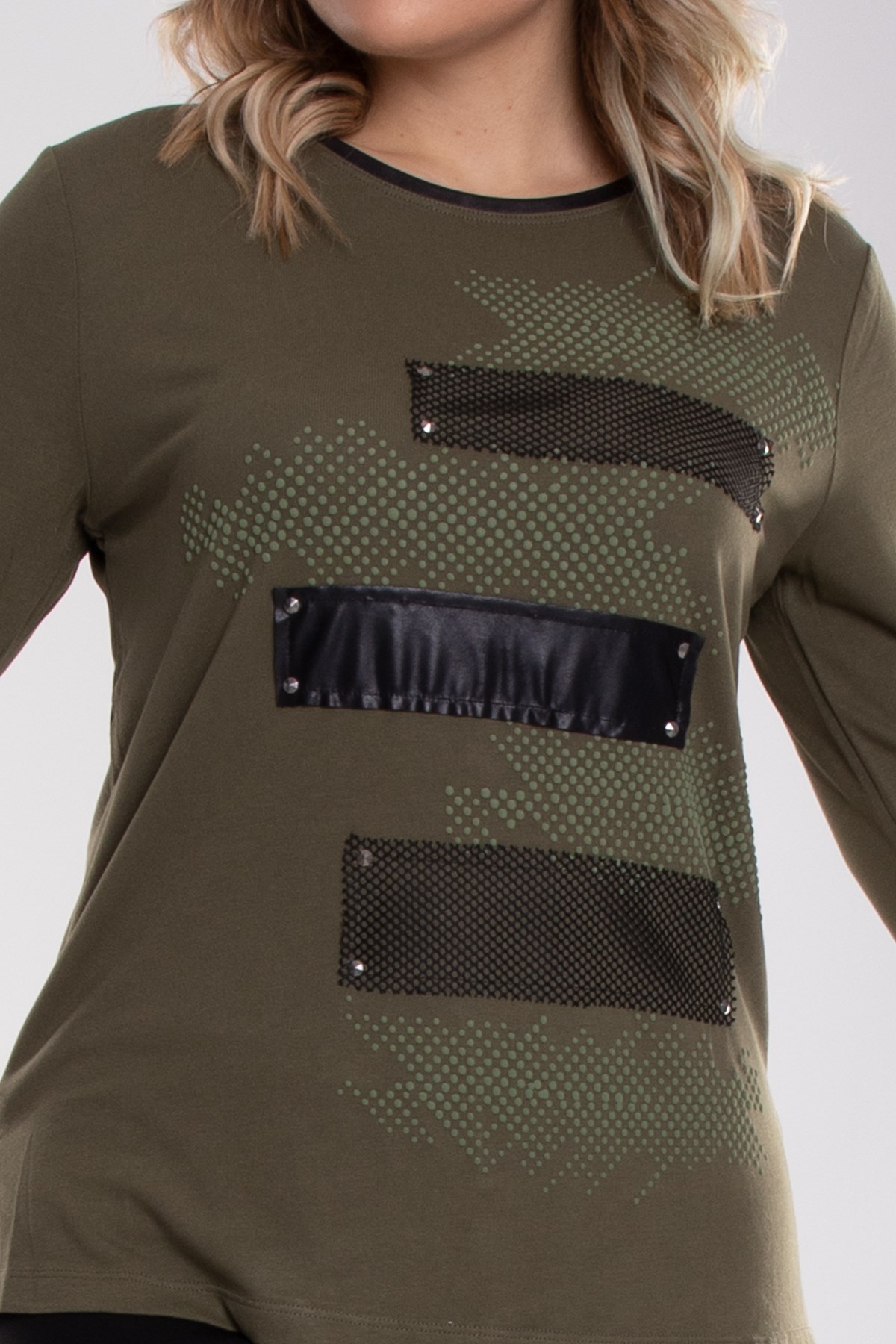 5042 Büyük Beden Zigzag File Detay Derili Viscon Kadın Bluz