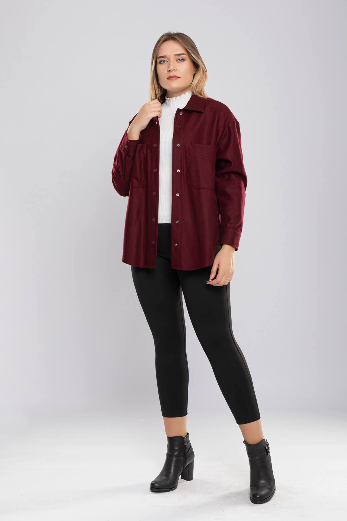 50494 Kaşe Cepli Kadın Gömlek