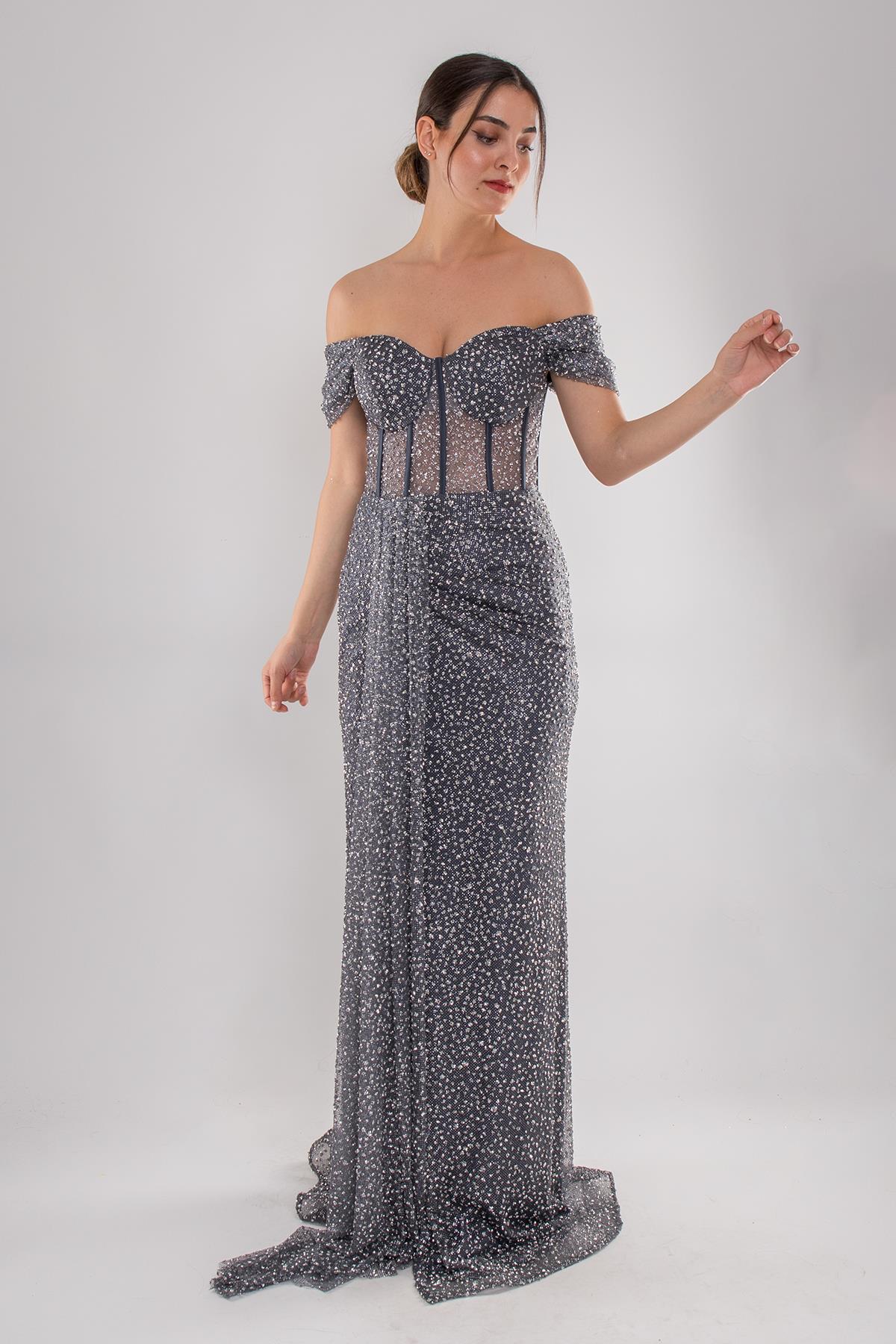 5063 Göğüs Balenli Yırtmaçlı Taşlı Uzun Elbise