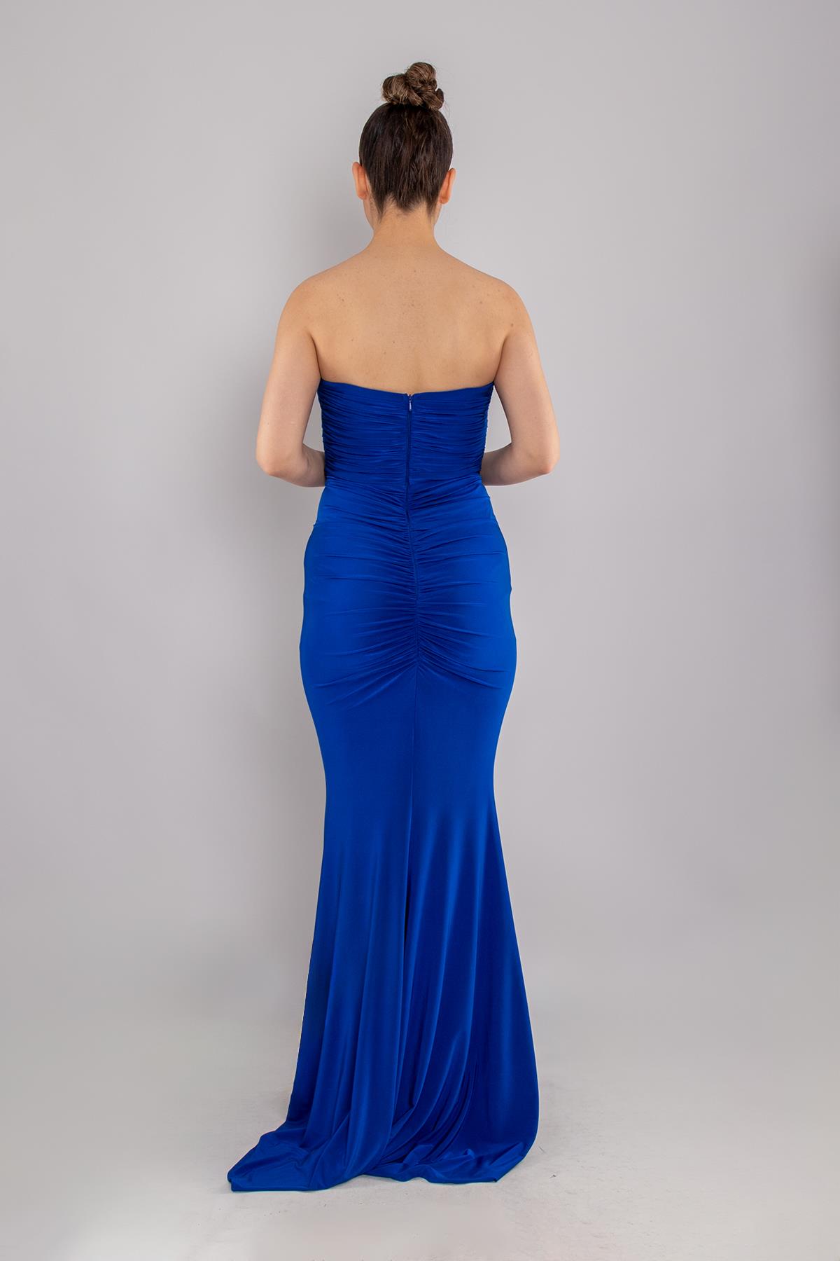 5064 Straplez Gögüs Dikyaka Önü Büzgülü Kristal Buzi Uzun Elbise