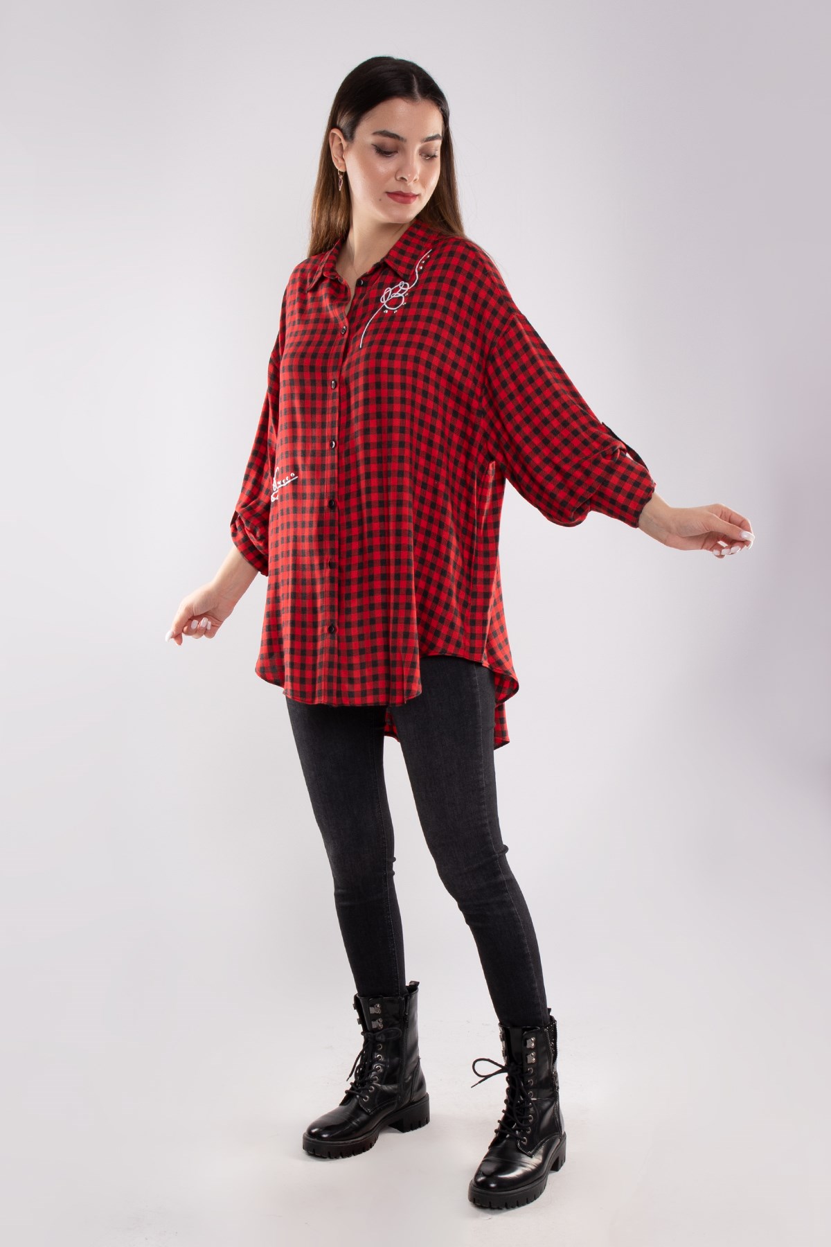 50649 Düğmeli Taş Detay Kareli Kadın Gömlek