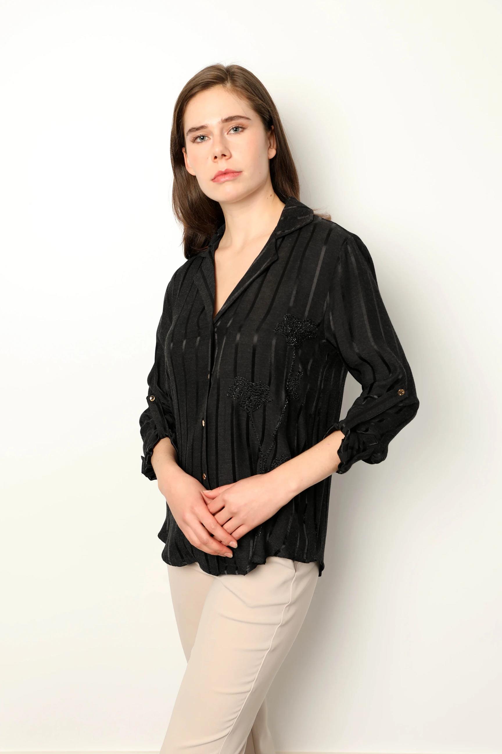 50970 Boncuk Nakışlı Kruvaze Yaka Çizgili Gömlek