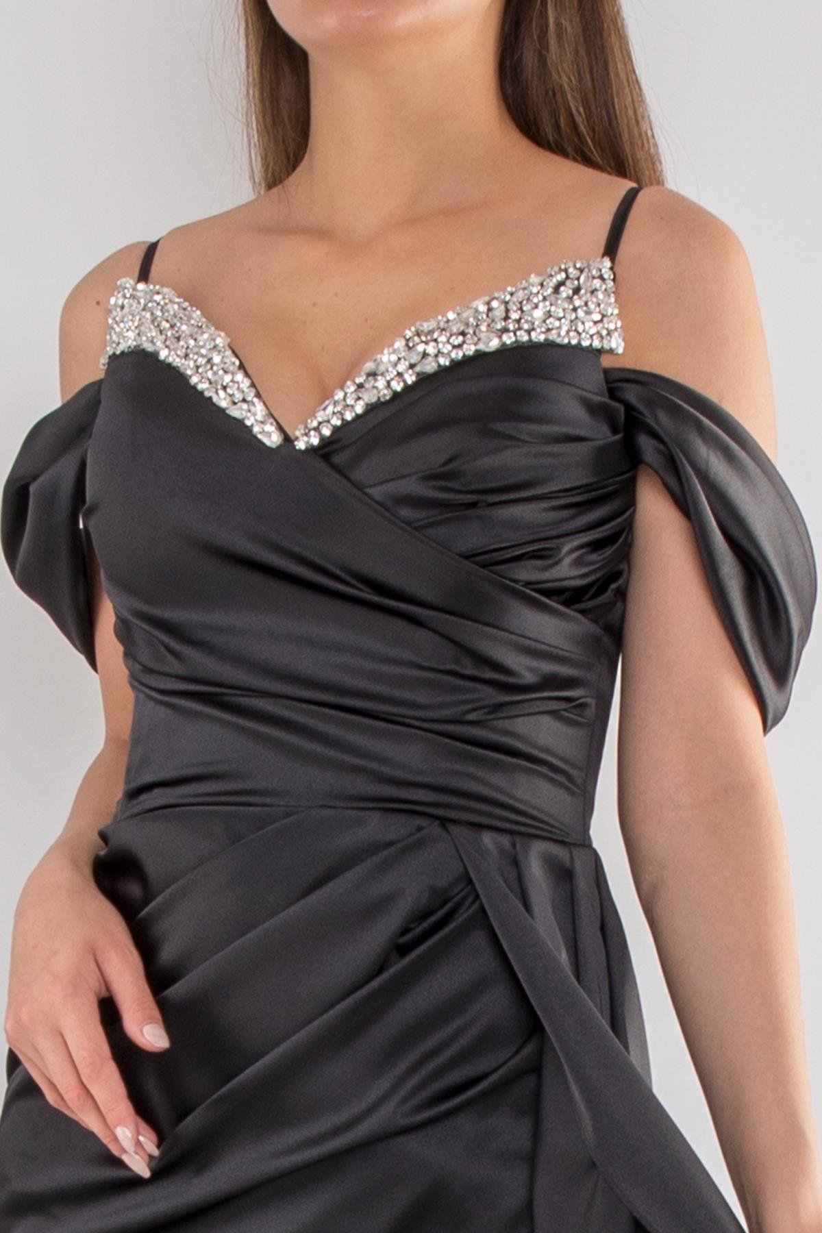 5107 Dik Yaka Göğüs Taşlı Drapeli Uzun Saten Elbise