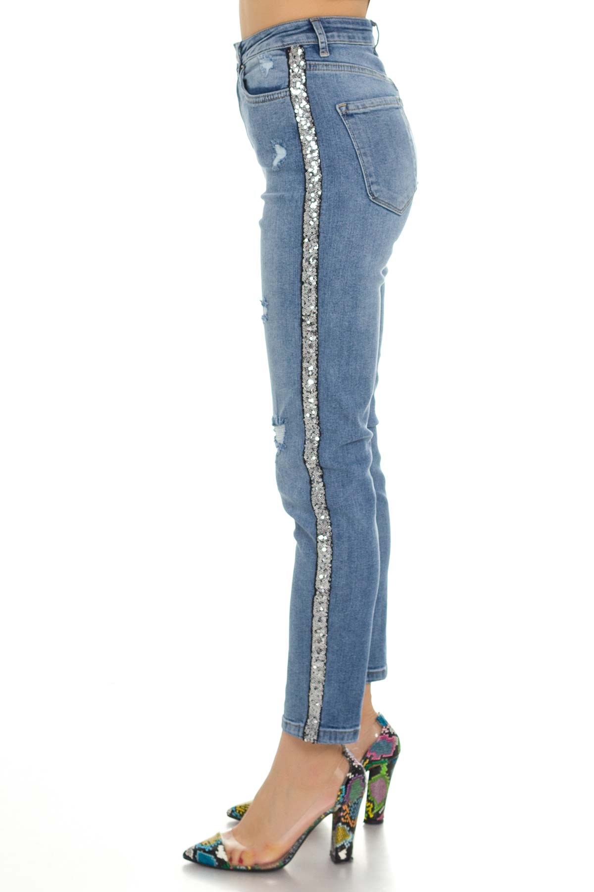 Yanı Pulpayet Şeritli Yırtıklı Kadın Kot Pantolon