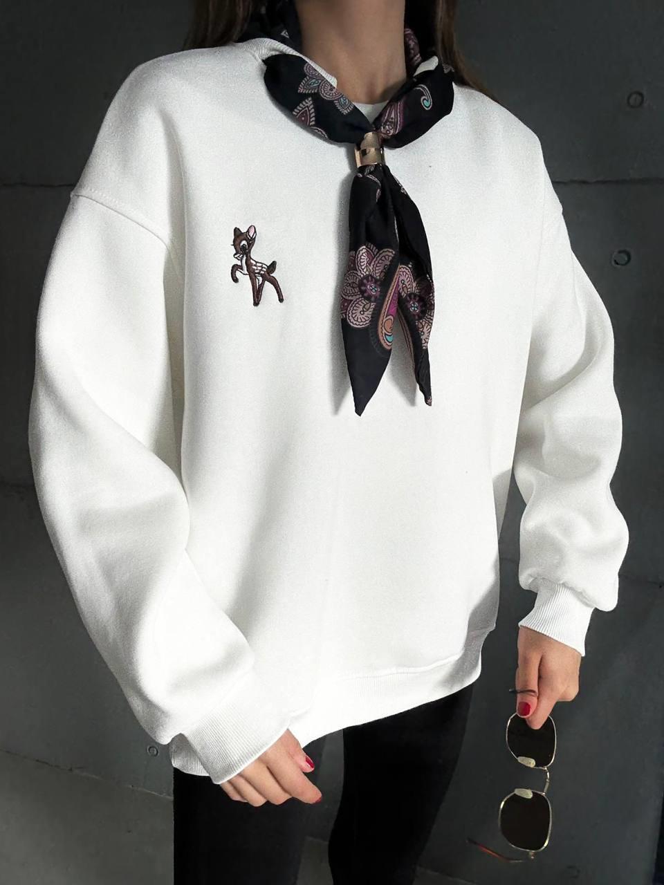 5808 Fular Detay Ceylan Nakışlı Bisiklet Yaka Sweatshirt