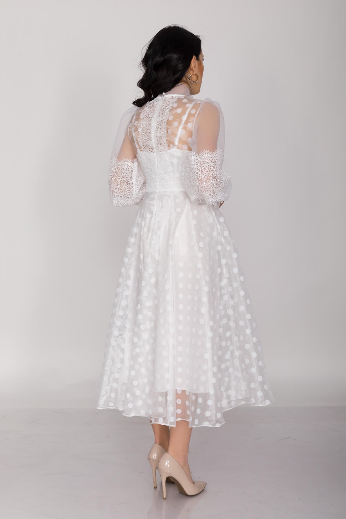 610049 KB Astarlı Tül Kol Puanlı Organze Kısa Elbise