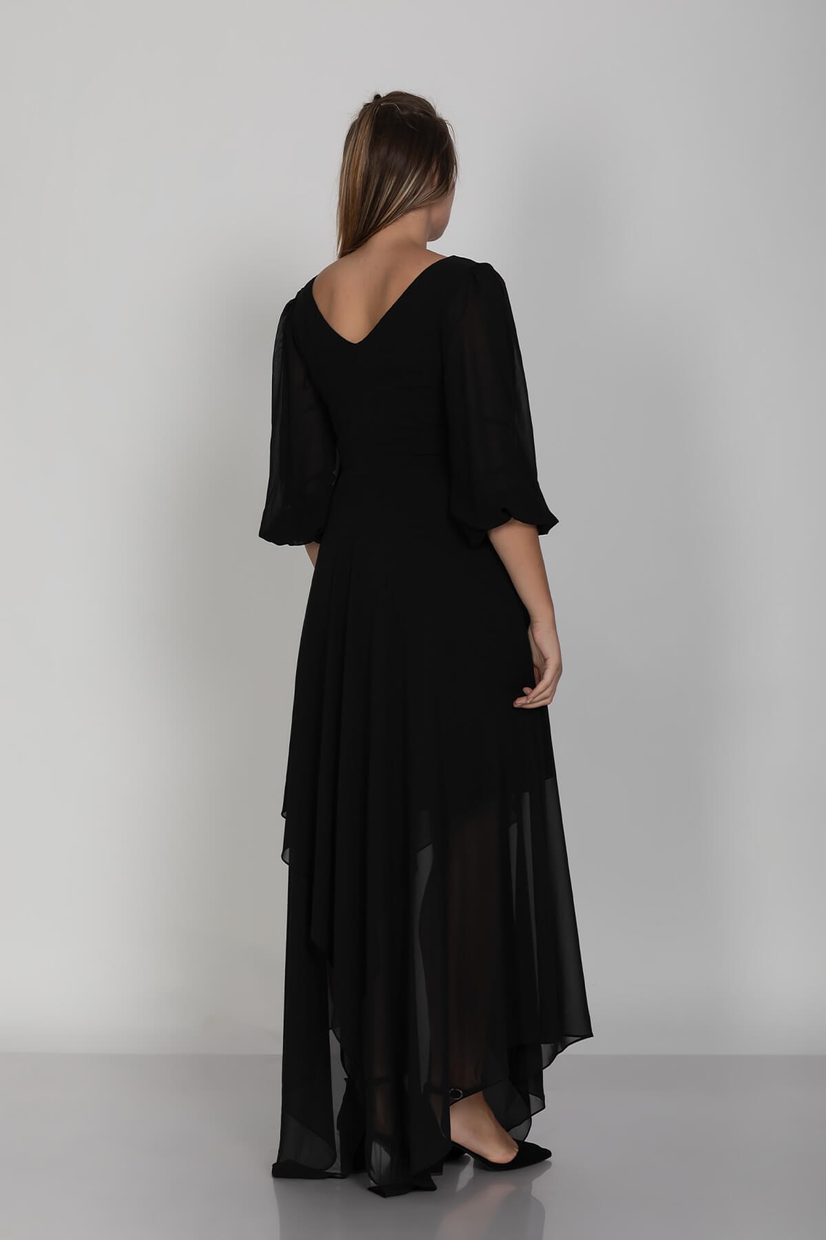 610901 Eteği Asimetrik Balon Kol Vyaka Kuşaklı Şifon Büyük Beden Kısa Elbise