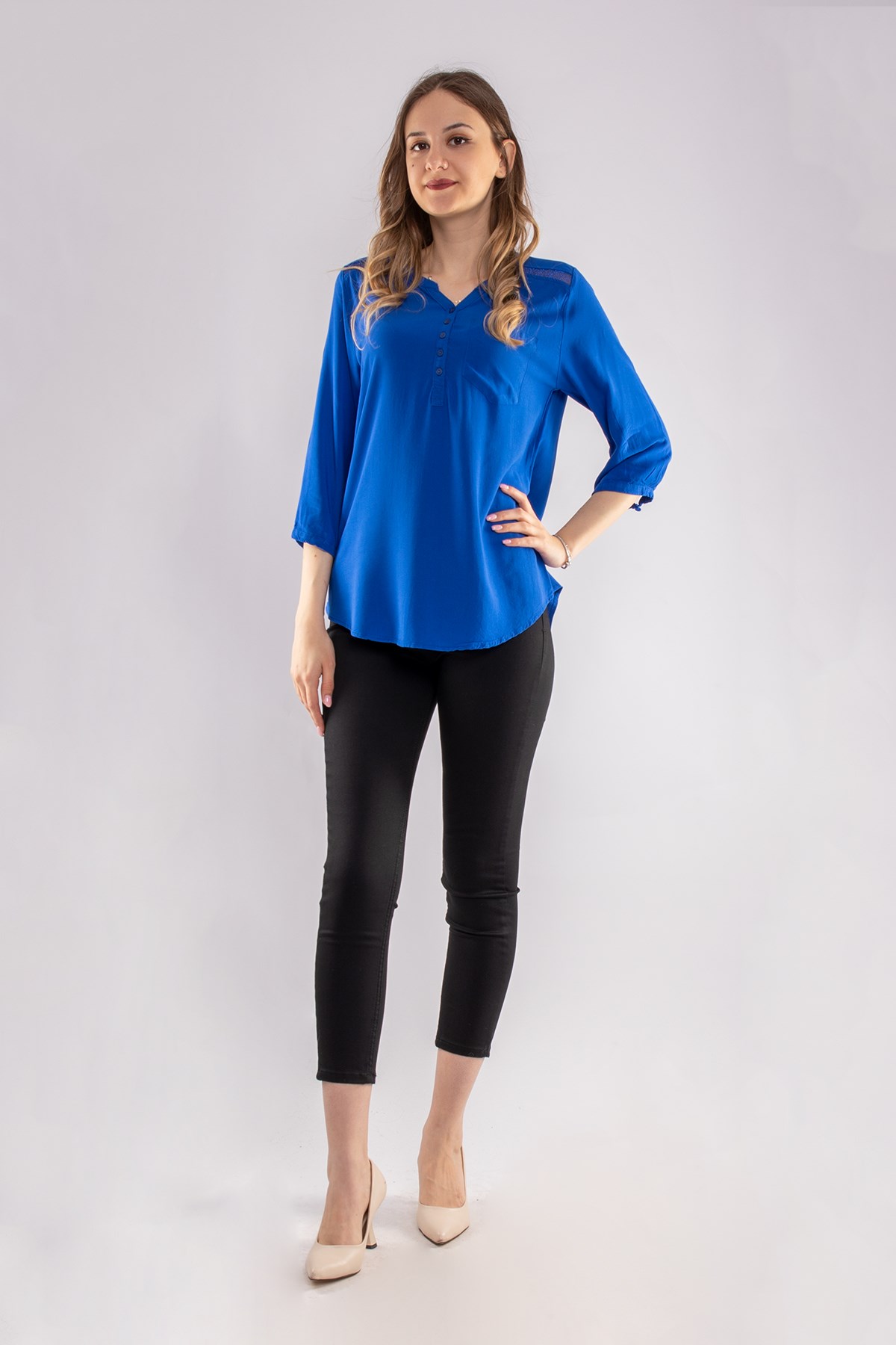 615 Omuz Ve Sırt Simli Truv.Kol Kadın Gömlek