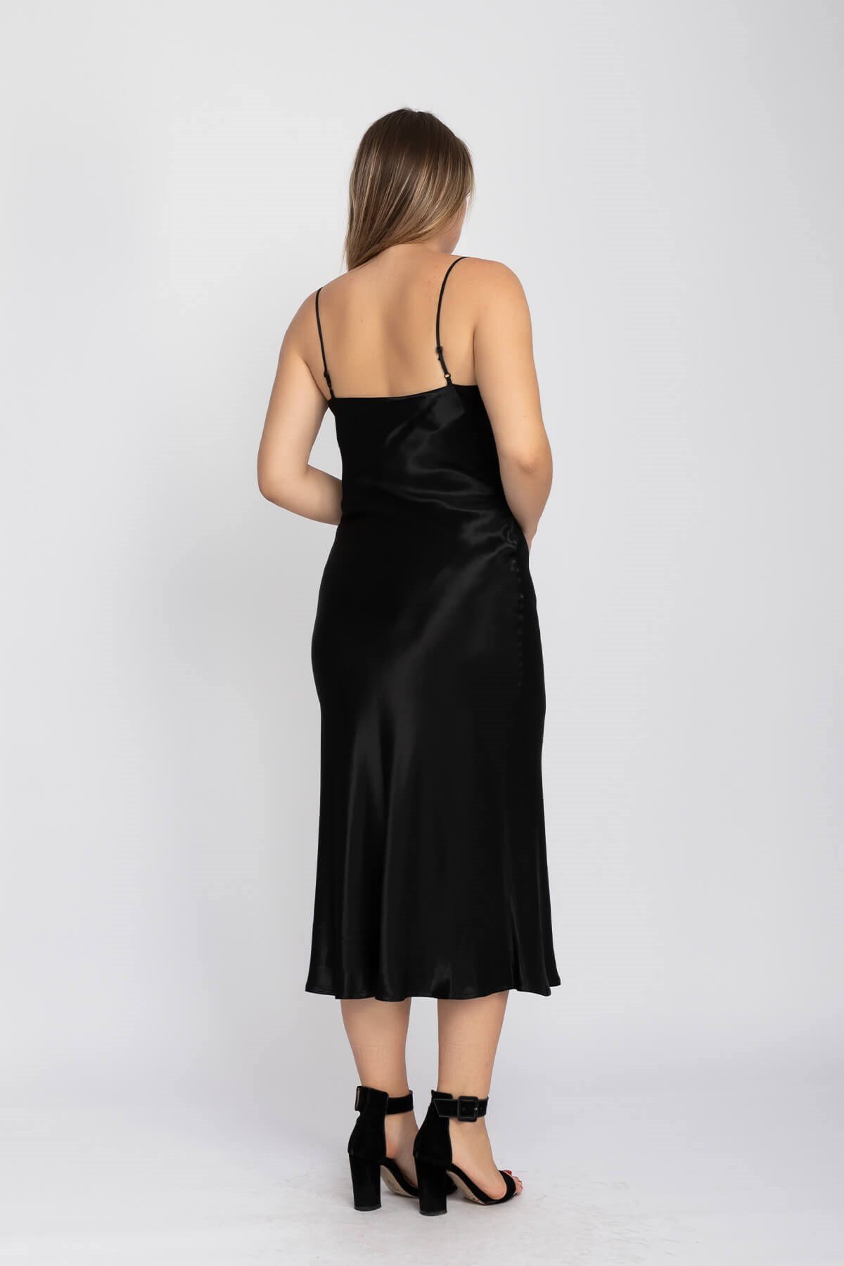 61631 Şalyaka Saten İpAskılı Uzun Elbise