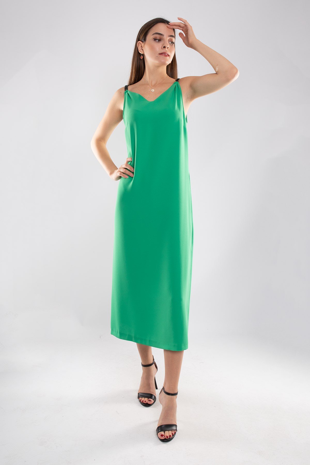 61749 Zincir Askı Vyaka Krep Midiboy Elbise