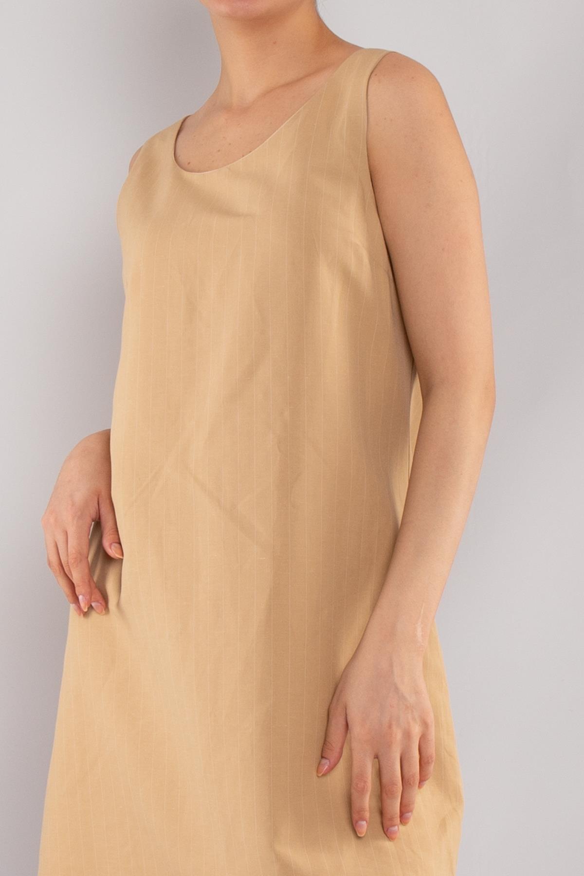 61877 İnce Çizgili Keten Kalın Askılı Astarlı Kısa Elbise