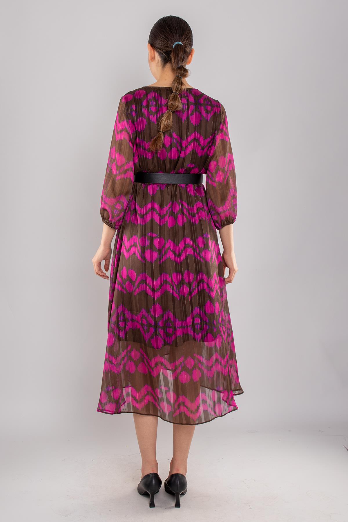 61892 Kemerli Kruvaze Yaka Desenli Simli Şifon Kısa Elbise